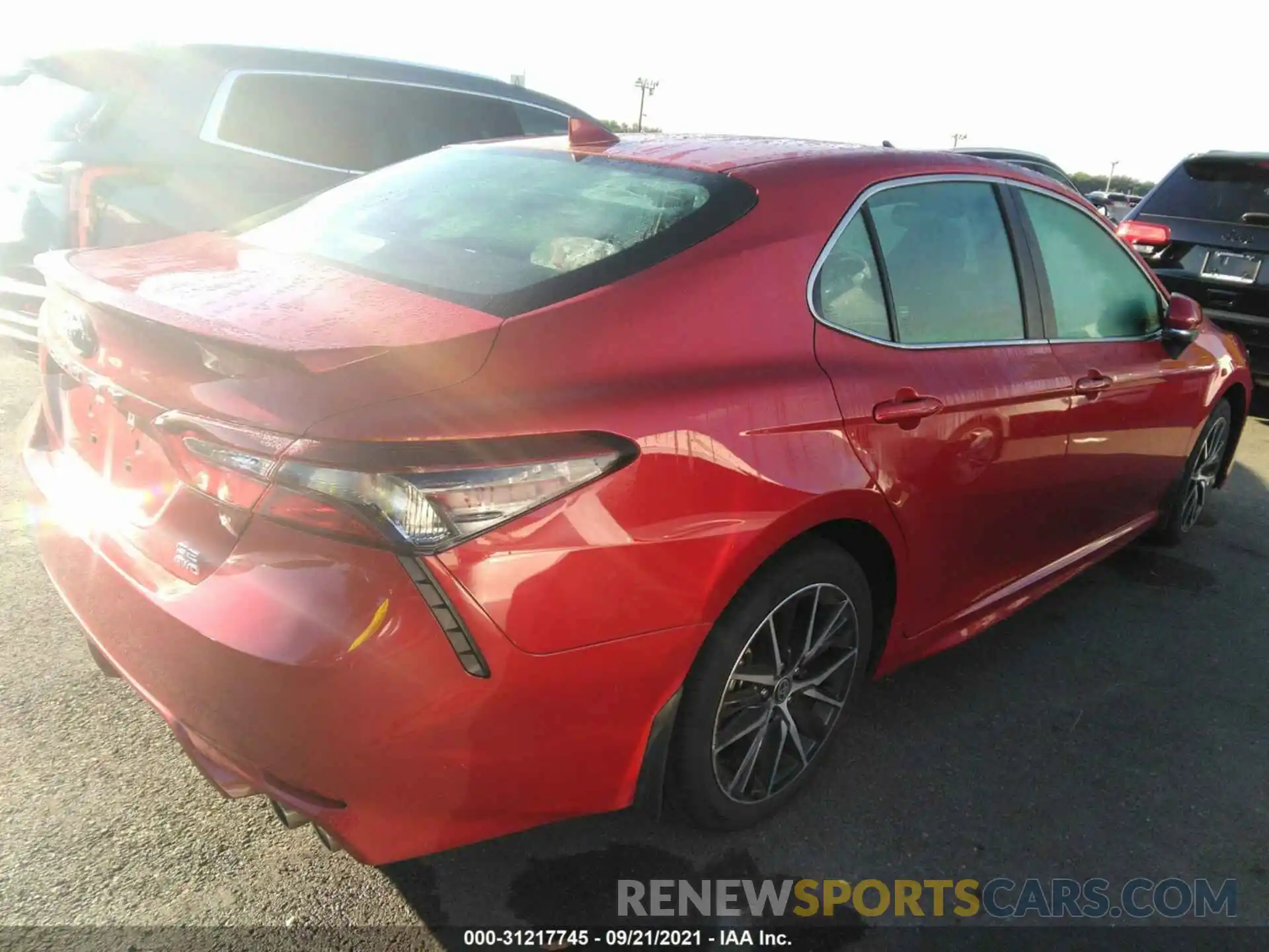 4 Photograph of a damaged car 4T1T11BK2MU024342 TOYOTA CAMRY 2021