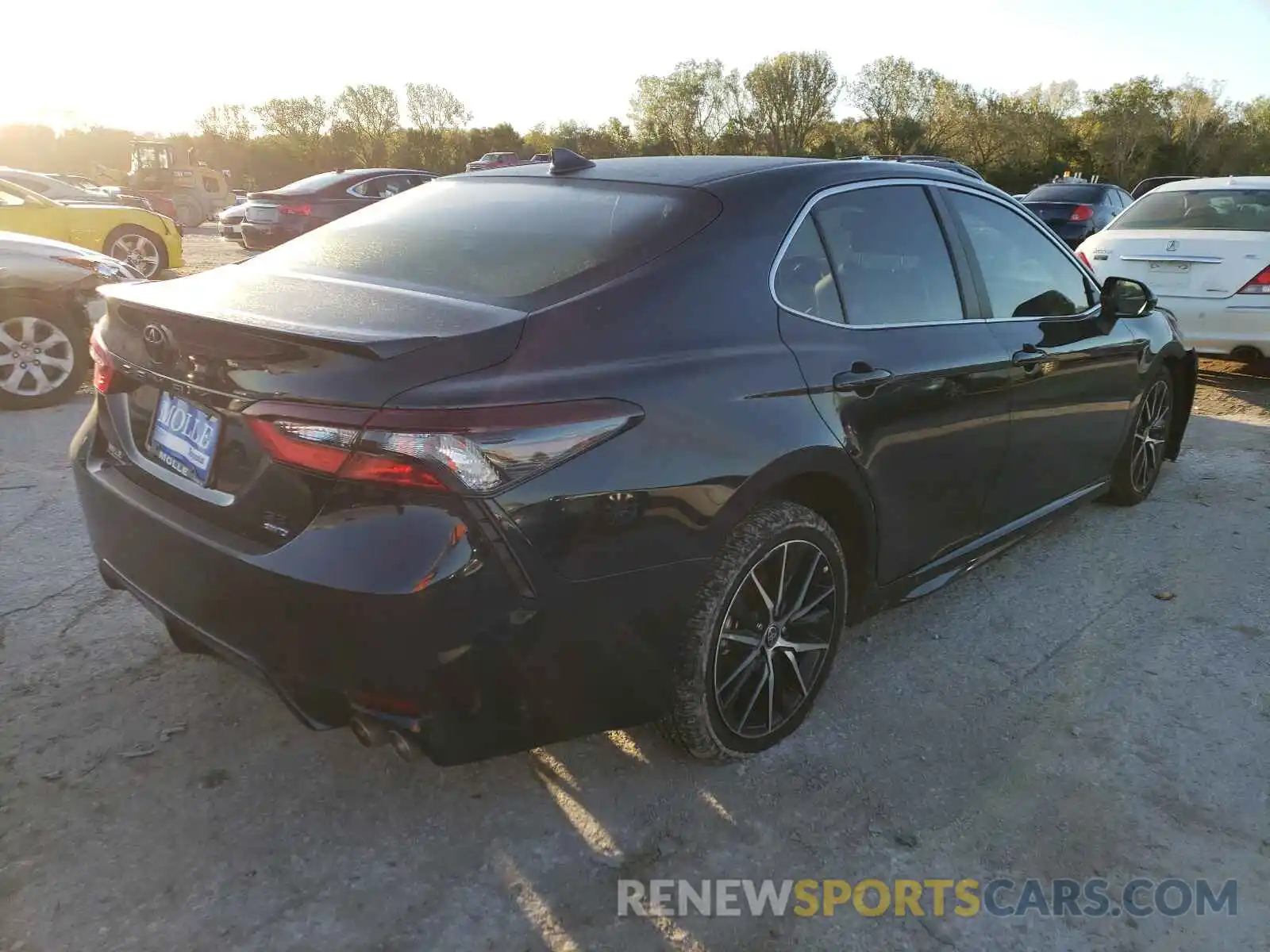 4 Photograph of a damaged car 4T1T11BK3MU036032 TOYOTA CAMRY 2021