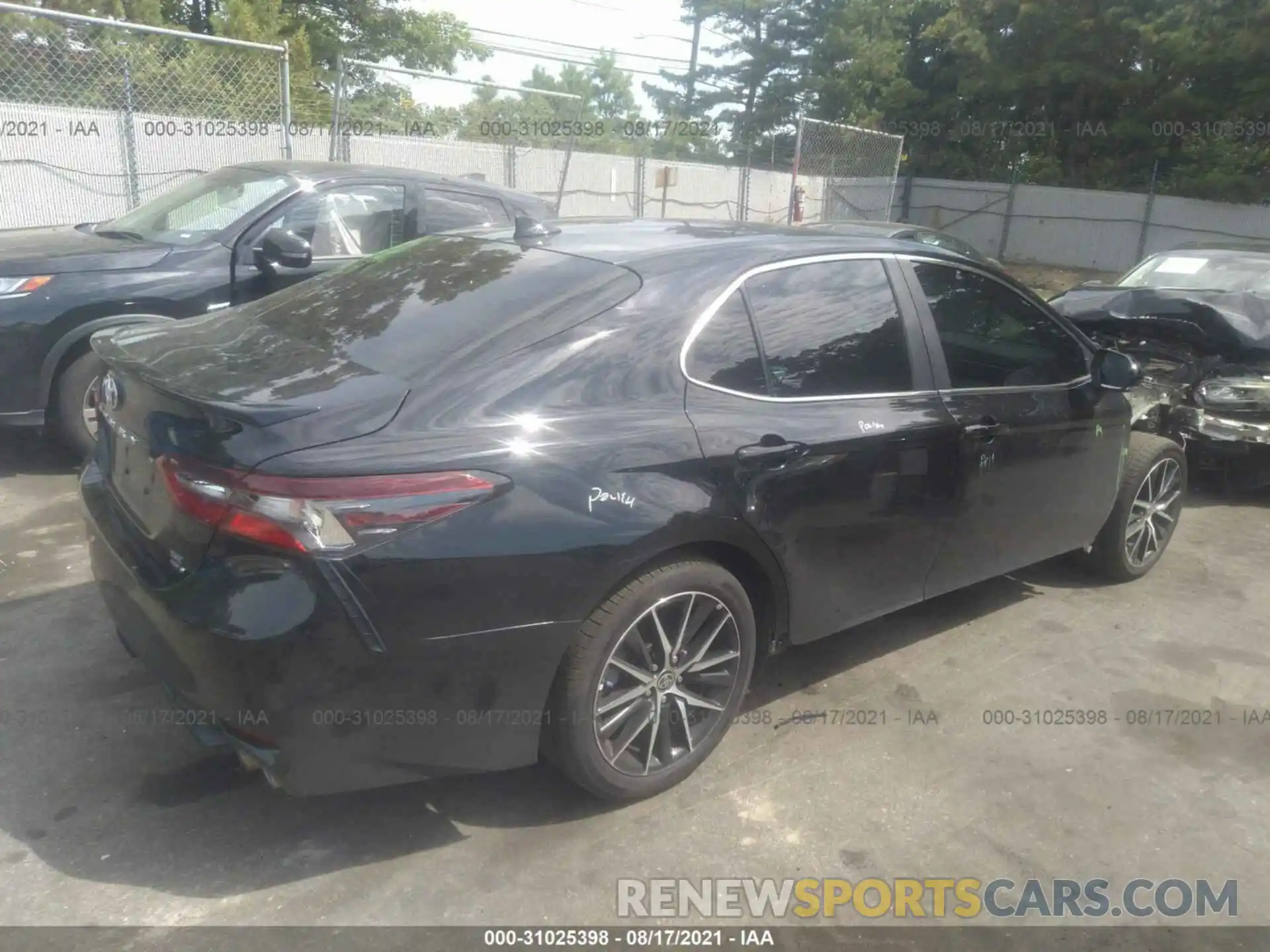 4 Photograph of a damaged car 4T1T11BK6MU019869 TOYOTA CAMRY 2021