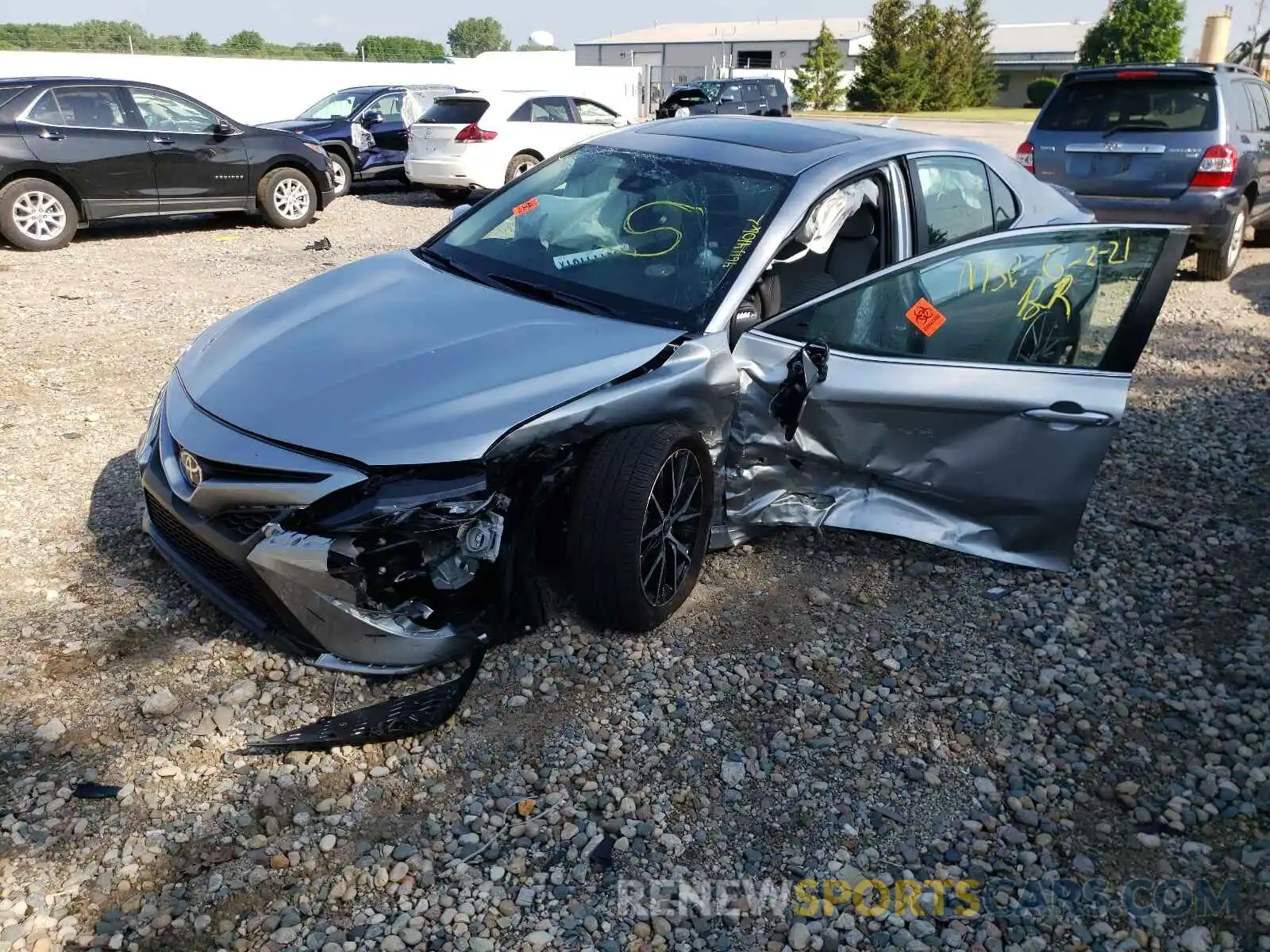 2 Photograph of a damaged car 4T1T11BK6MU024263 TOYOTA CAMRY 2021