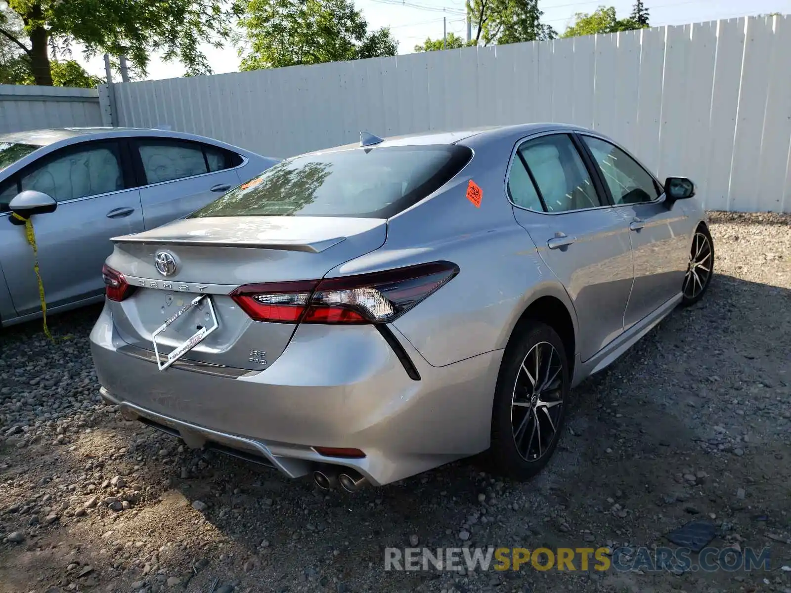 4 Photograph of a damaged car 4T1T11BK6MU024263 TOYOTA CAMRY 2021