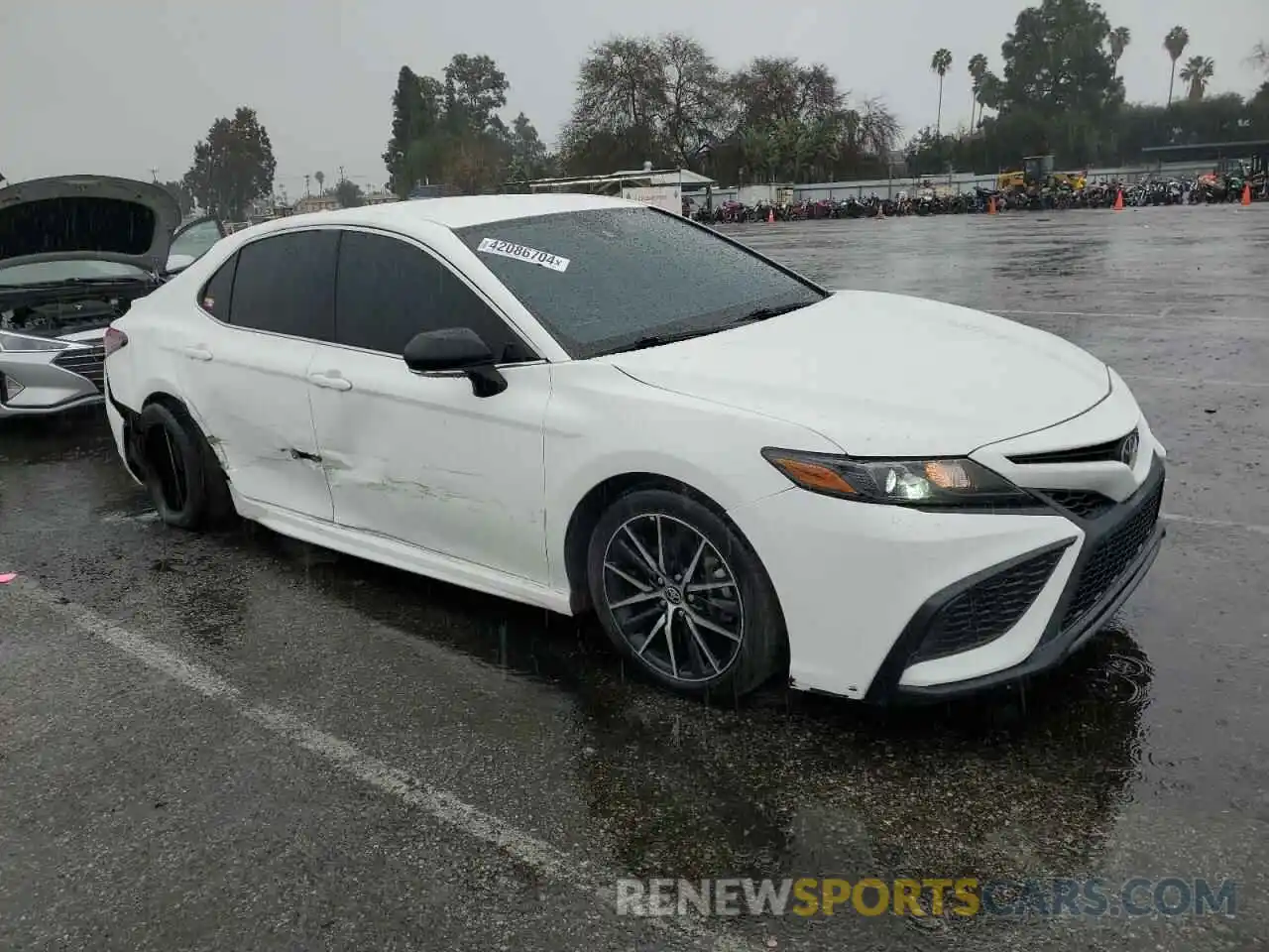 4 Photograph of a damaged car 4T1T11BK6MU032346 TOYOTA CAMRY 2021