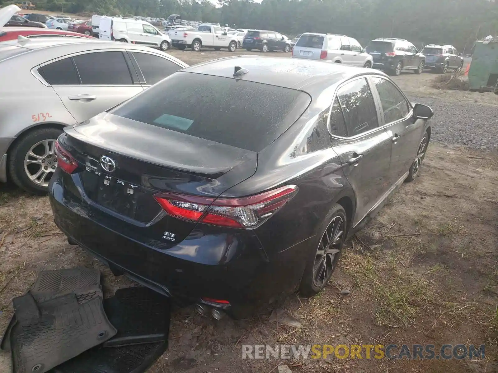 4 Photograph of a damaged car 4T1T11BK7MU019900 TOYOTA CAMRY 2021