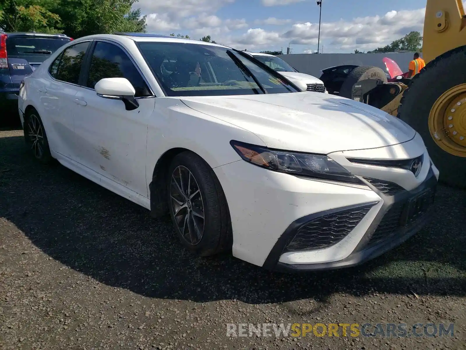 1 Photograph of a damaged car 4T1T11BK7MU021761 TOYOTA CAMRY 2021