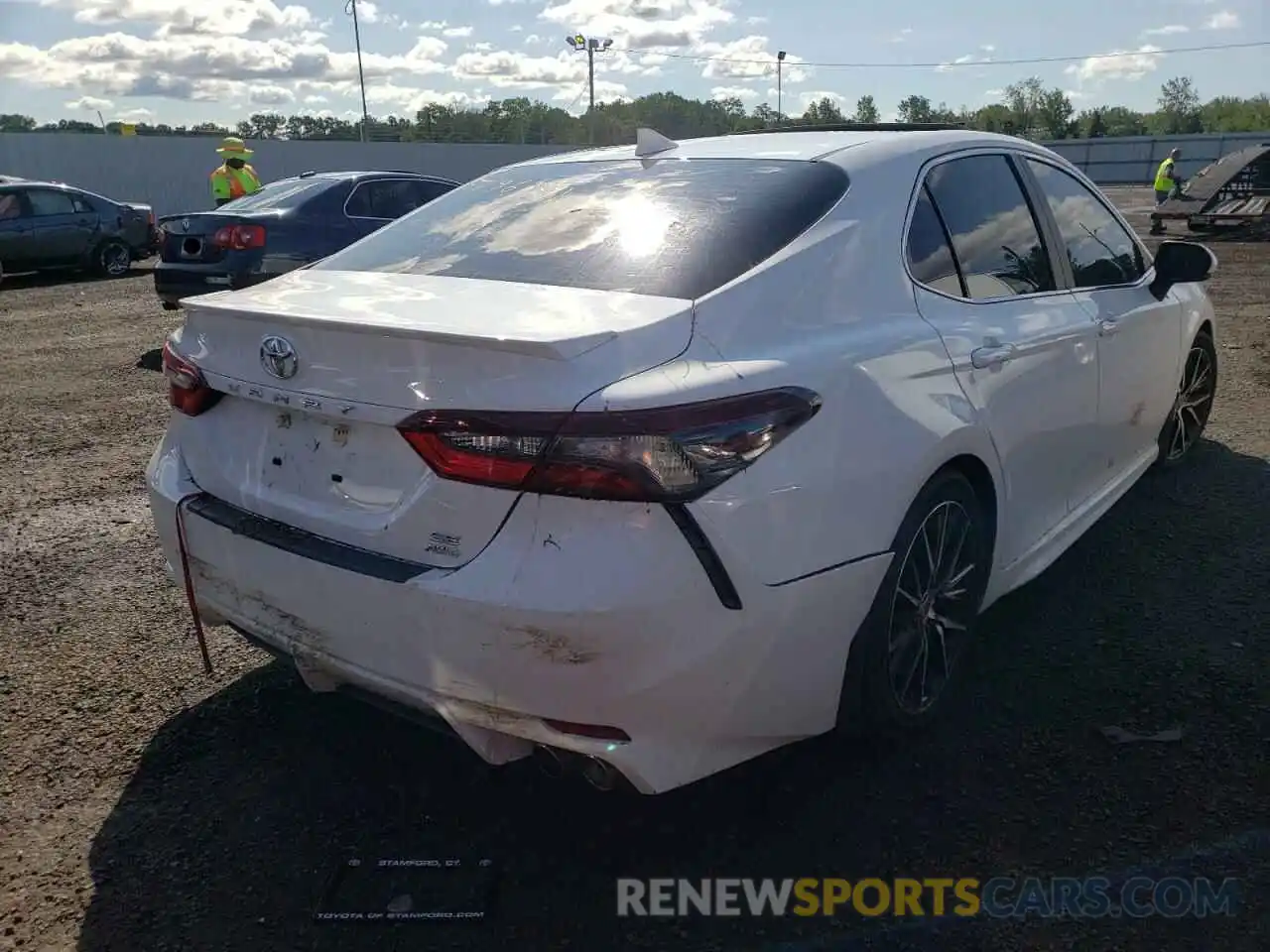 4 Photograph of a damaged car 4T1T11BK7MU021761 TOYOTA CAMRY 2021