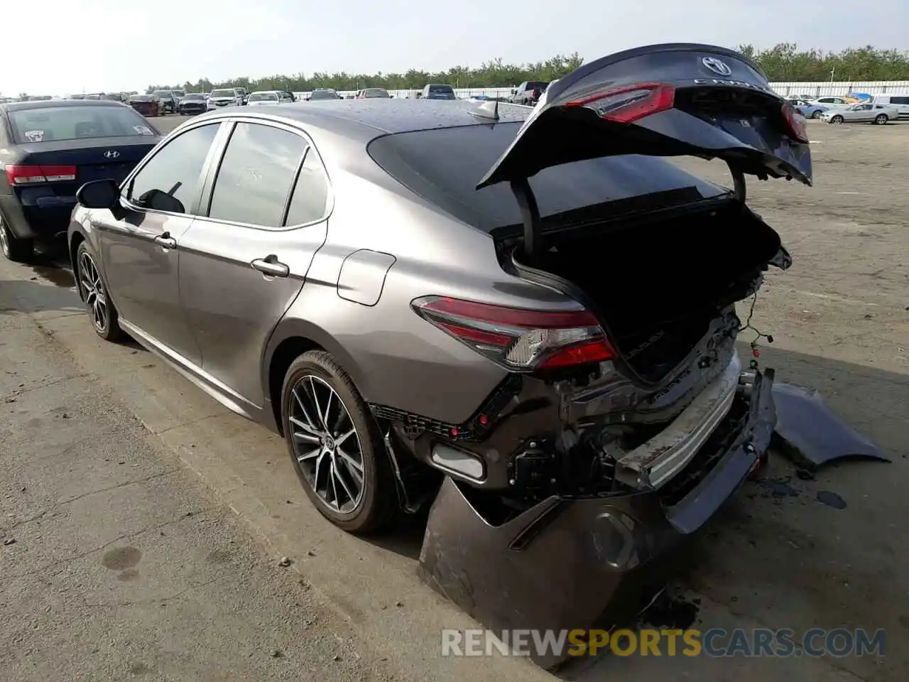 3 Photograph of a damaged car 4T1T11BK7MU044098 TOYOTA CAMRY 2021