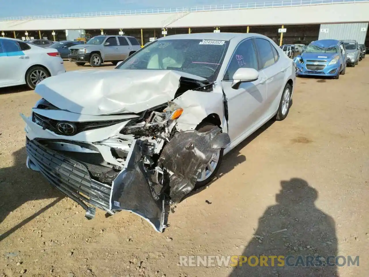 2 Photograph of a damaged car 4T1C11AK0NU016016 TOYOTA CAMRY 2022