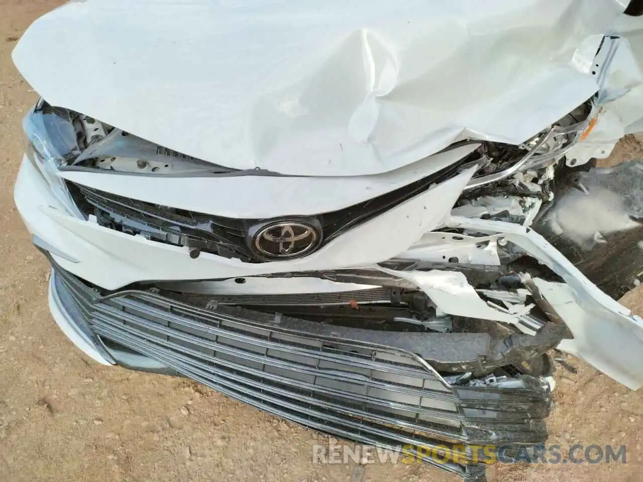 7 Photograph of a damaged car 4T1C11AK0NU016016 TOYOTA CAMRY 2022