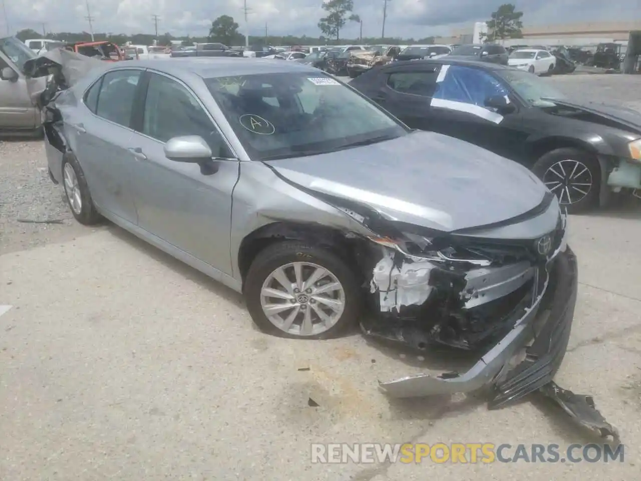 1 Photograph of a damaged car 4T1C11AK0NU047346 TOYOTA CAMRY 2022