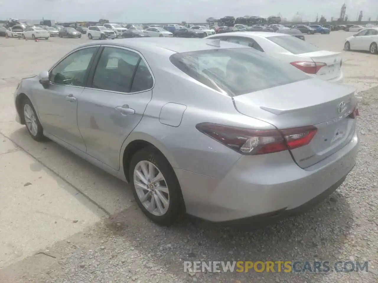 3 Photograph of a damaged car 4T1C11AK0NU047346 TOYOTA CAMRY 2022