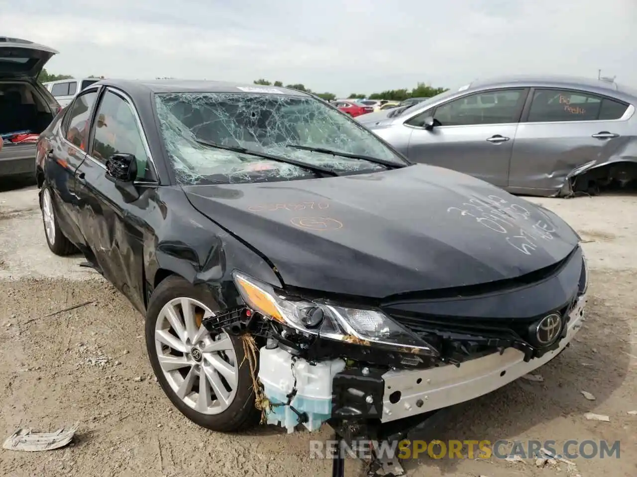 1 Photograph of a damaged car 4T1C11AK0NU059870 TOYOTA CAMRY 2022