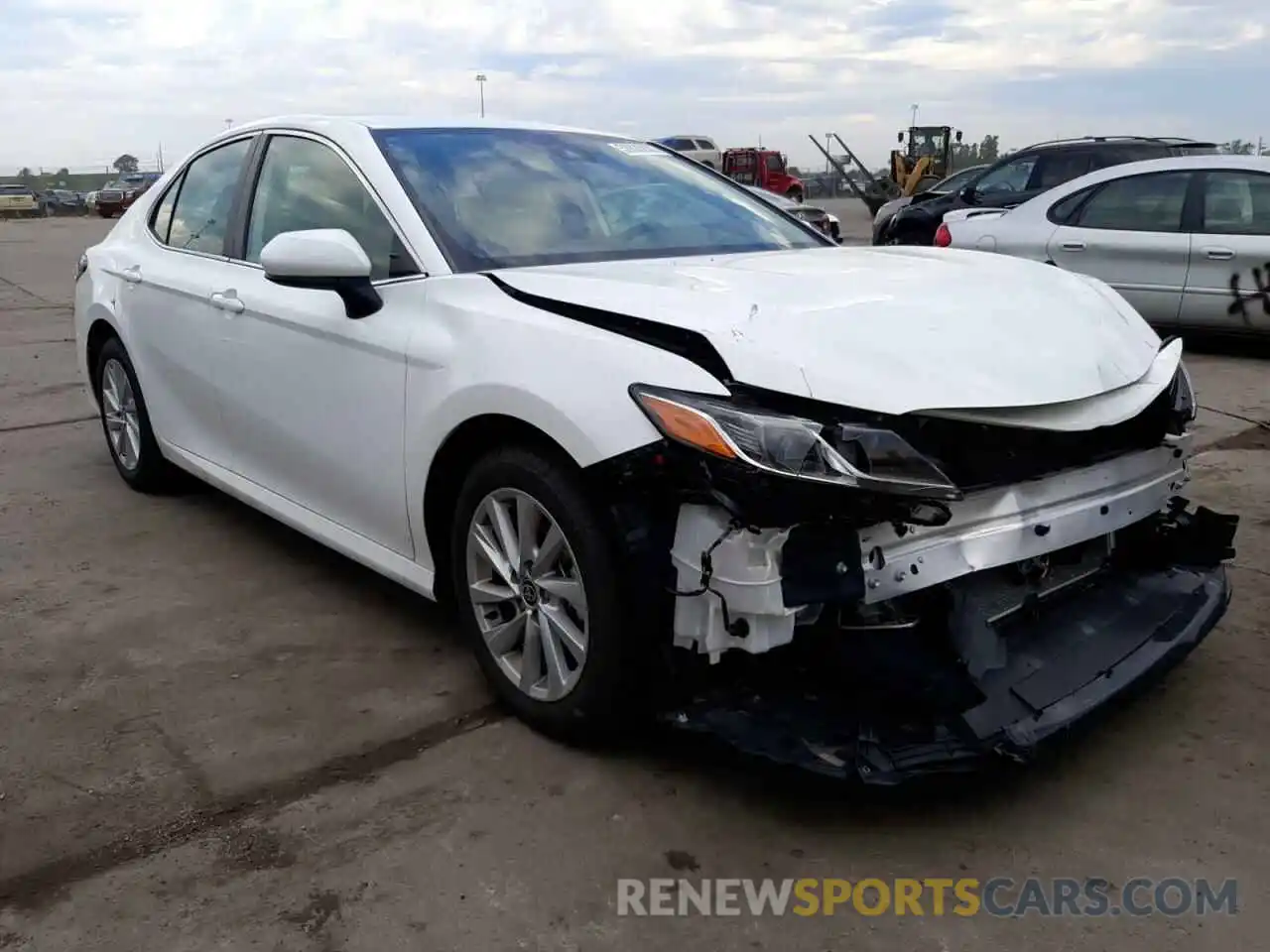 1 Photograph of a damaged car 4T1C11AK0NU498597 TOYOTA CAMRY 2022