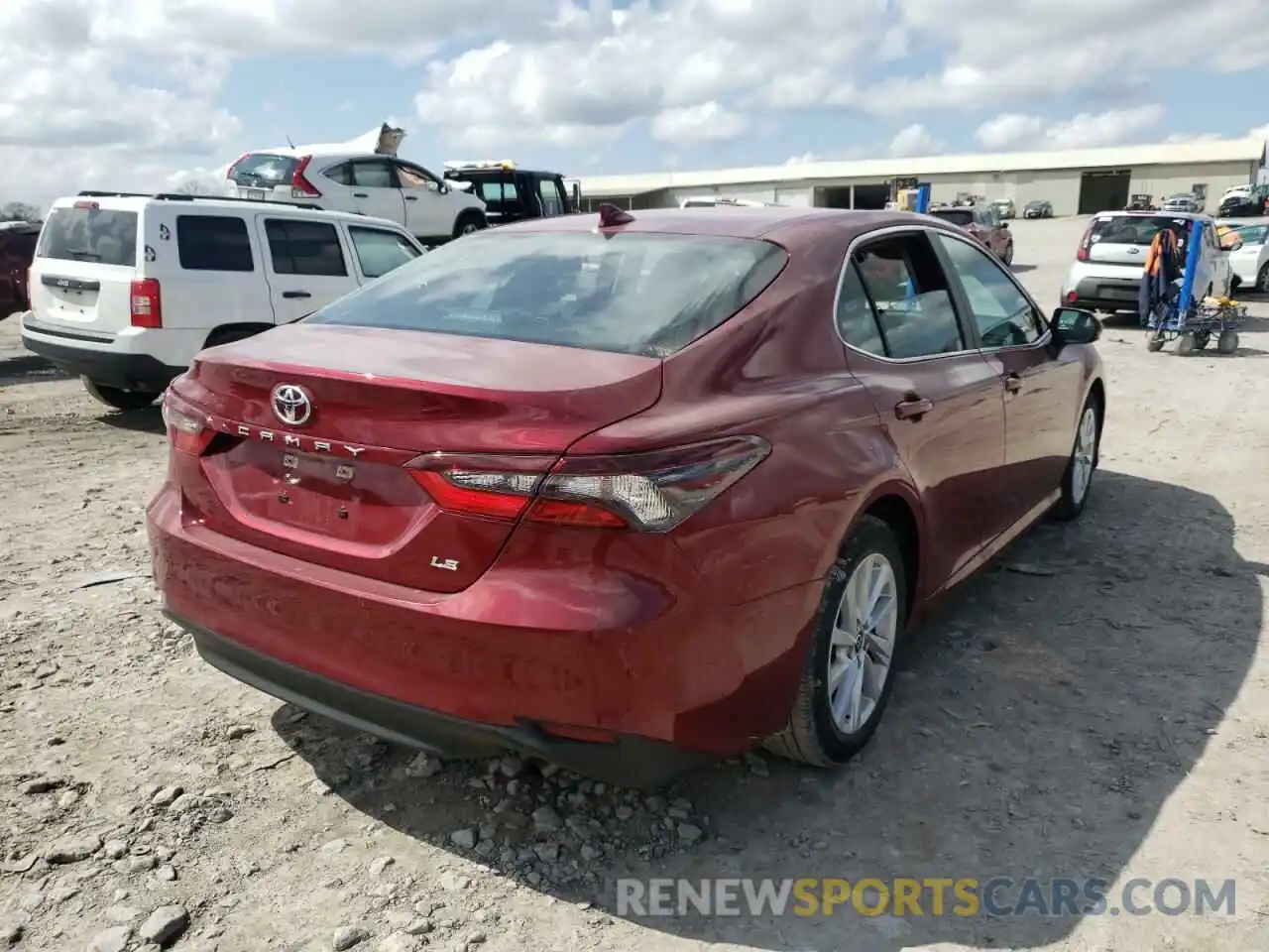 4 Photograph of a damaged car 4T1C11AK0NU639104 TOYOTA CAMRY 2022