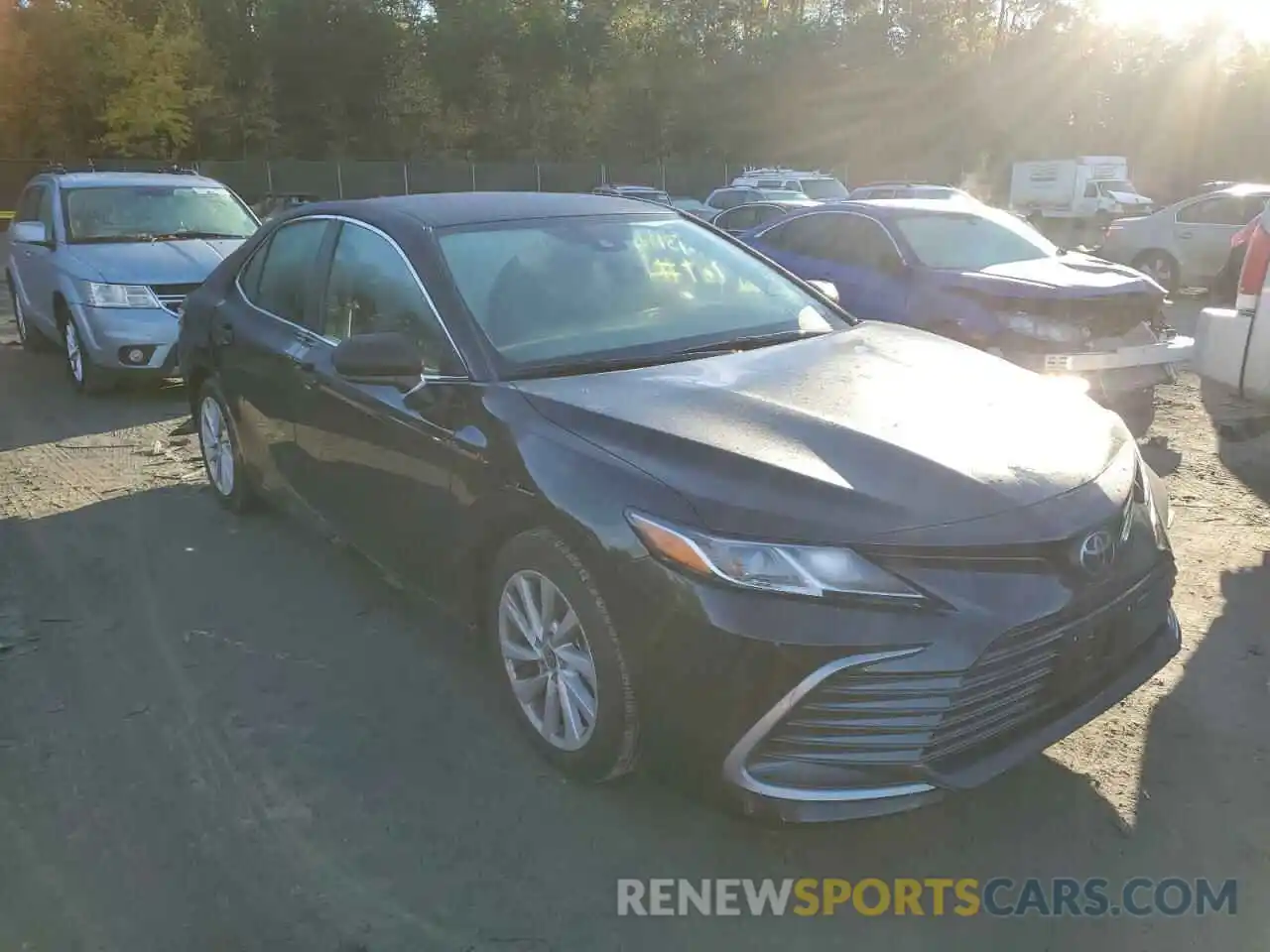 1 Photograph of a damaged car 4T1C11AK0NU649468 TOYOTA CAMRY 2022