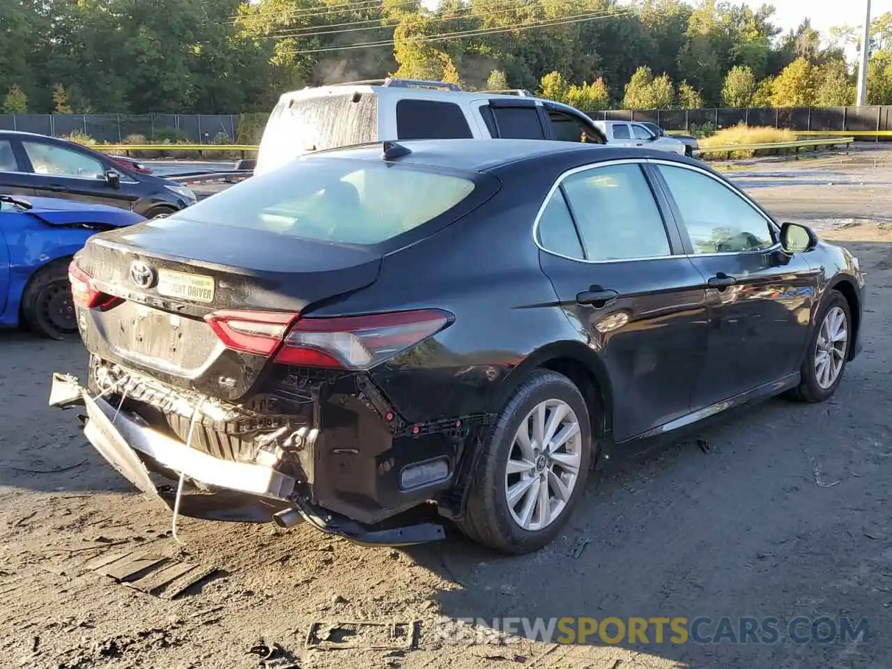 4 Photograph of a damaged car 4T1C11AK0NU649468 TOYOTA CAMRY 2022