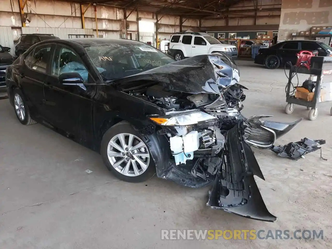 1 Photograph of a damaged car 4T1C11AK0NU656338 TOYOTA CAMRY 2022