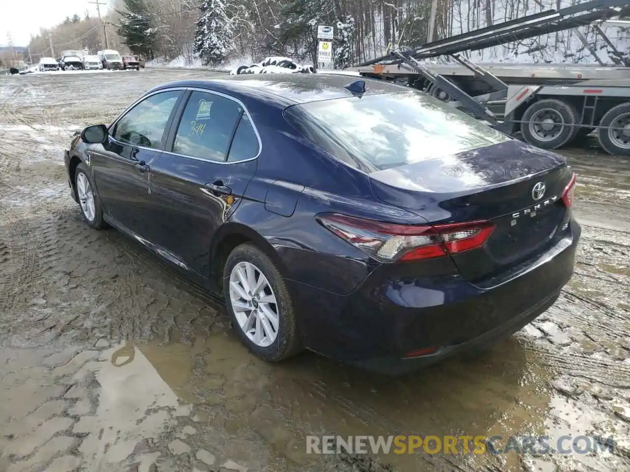 3 Photograph of a damaged car 4T1C11AK0NU667663 TOYOTA CAMRY 2022