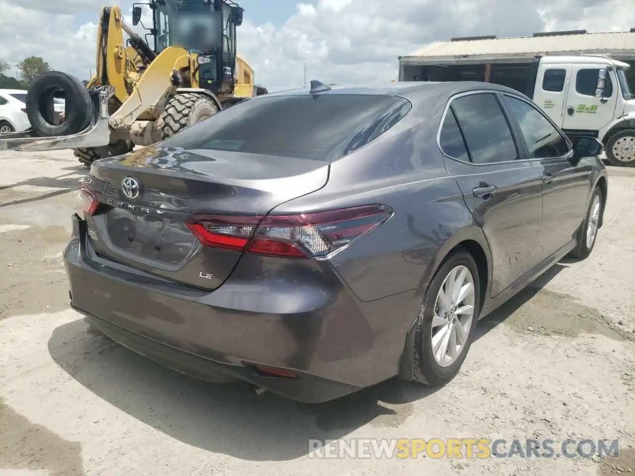 4 Photograph of a damaged car 4T1C11AK0NU673768 TOYOTA CAMRY 2022