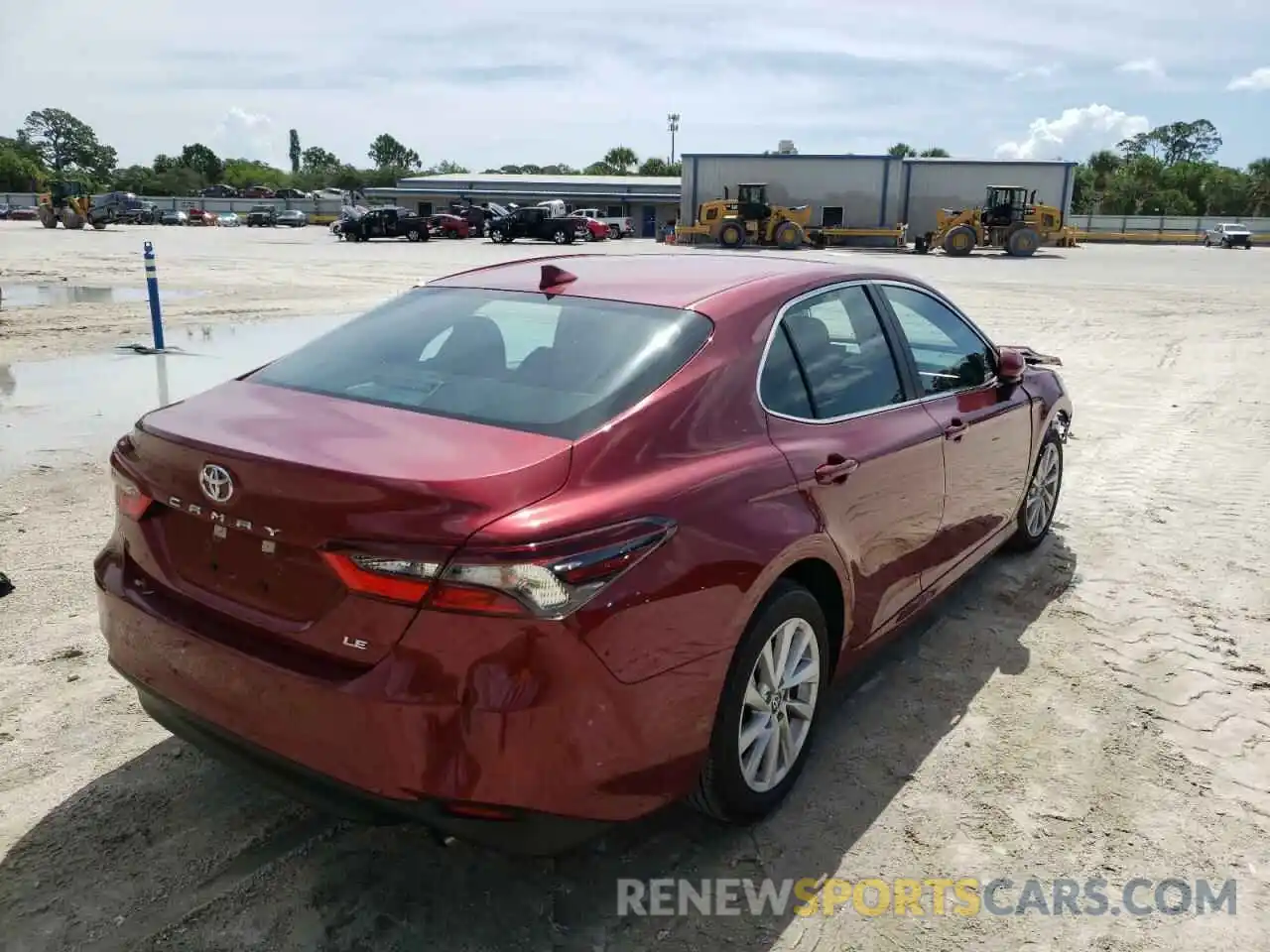 4 Photograph of a damaged car 4T1C11AK0NU688139 TOYOTA CAMRY 2022