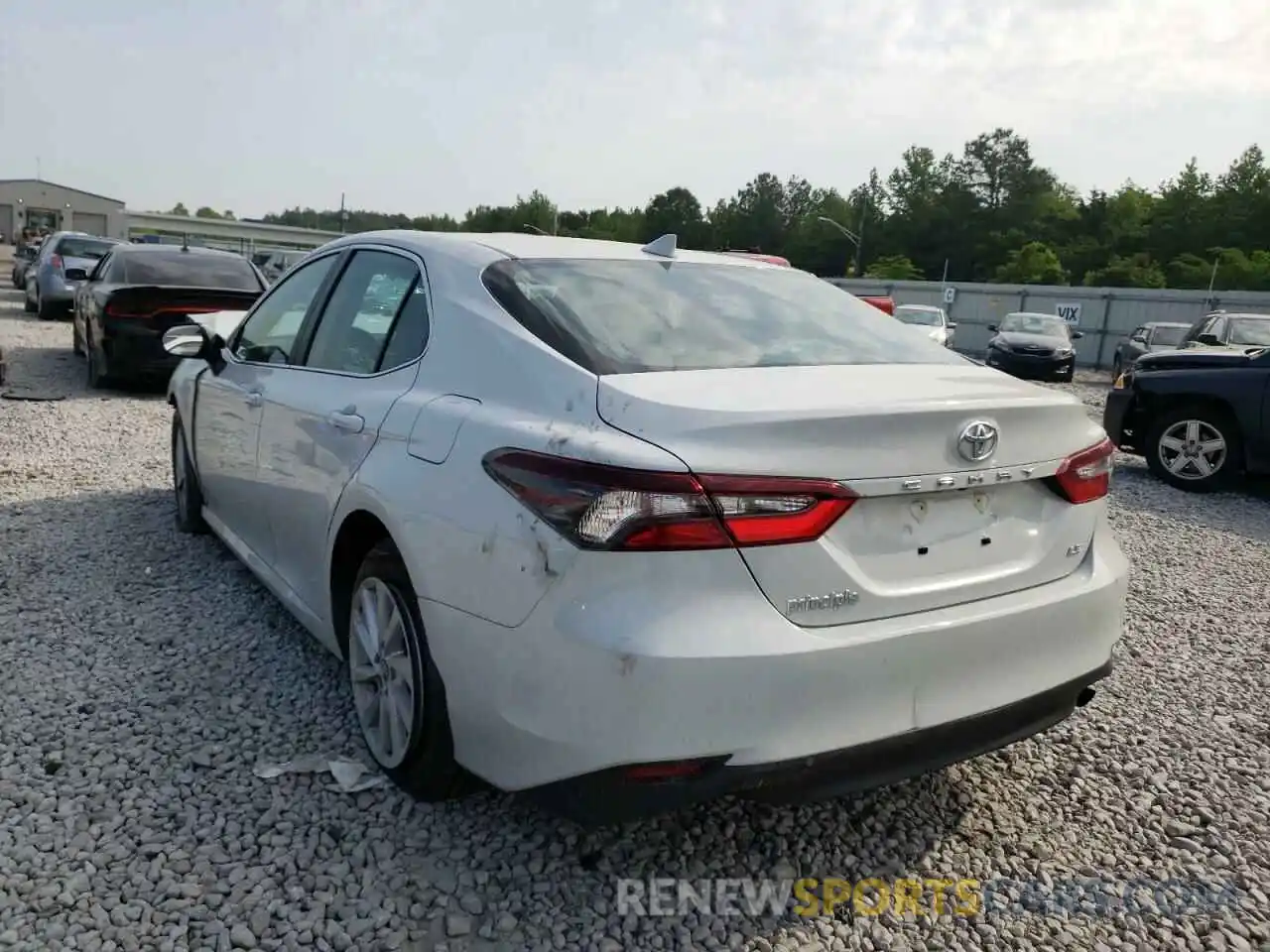 3 Photograph of a damaged car 4T1C11AK1NU008880 TOYOTA CAMRY 2022