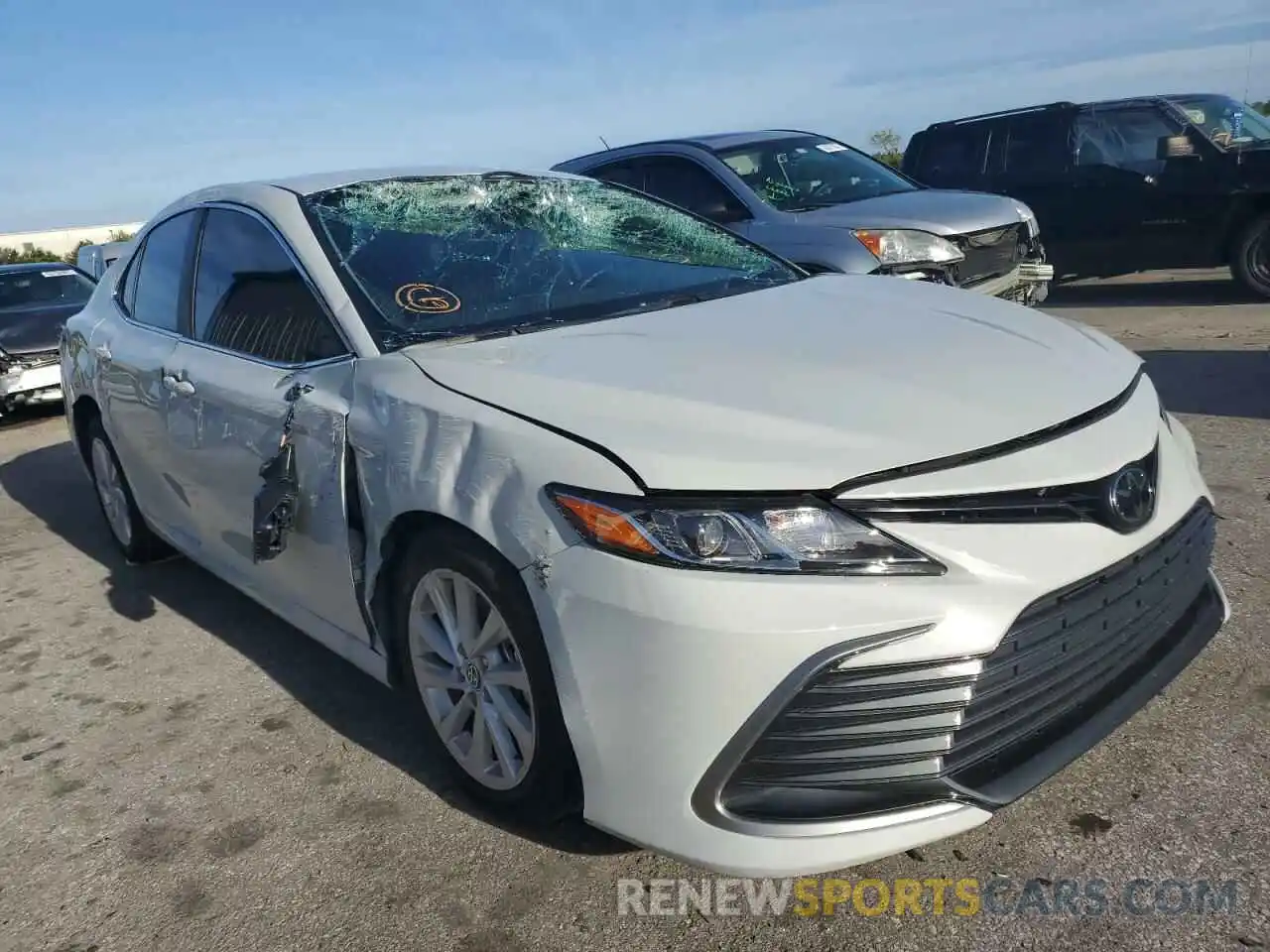 1 Photograph of a damaged car 4T1C11AK1NU040034 TOYOTA CAMRY 2022