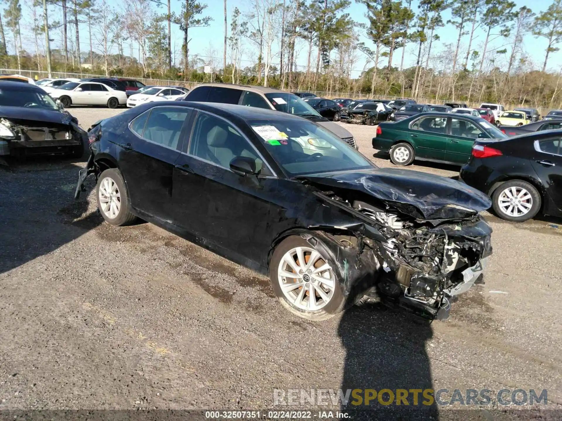 1 Photograph of a damaged car 4T1C11AK1NU623235 TOYOTA CAMRY 2022