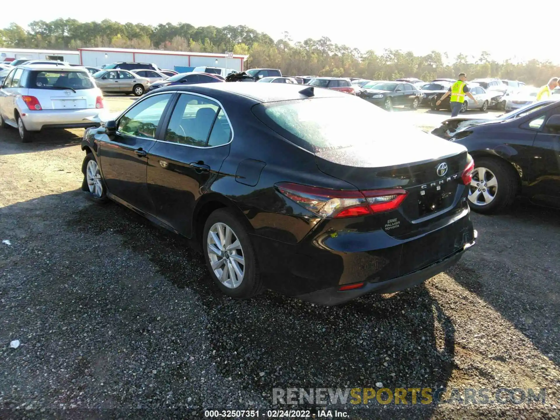 3 Photograph of a damaged car 4T1C11AK1NU623235 TOYOTA CAMRY 2022