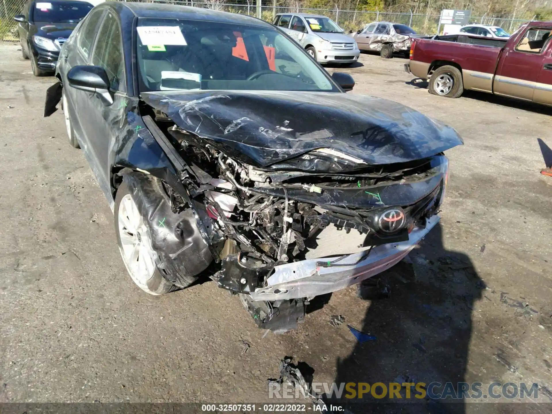 6 Photograph of a damaged car 4T1C11AK1NU623235 TOYOTA CAMRY 2022