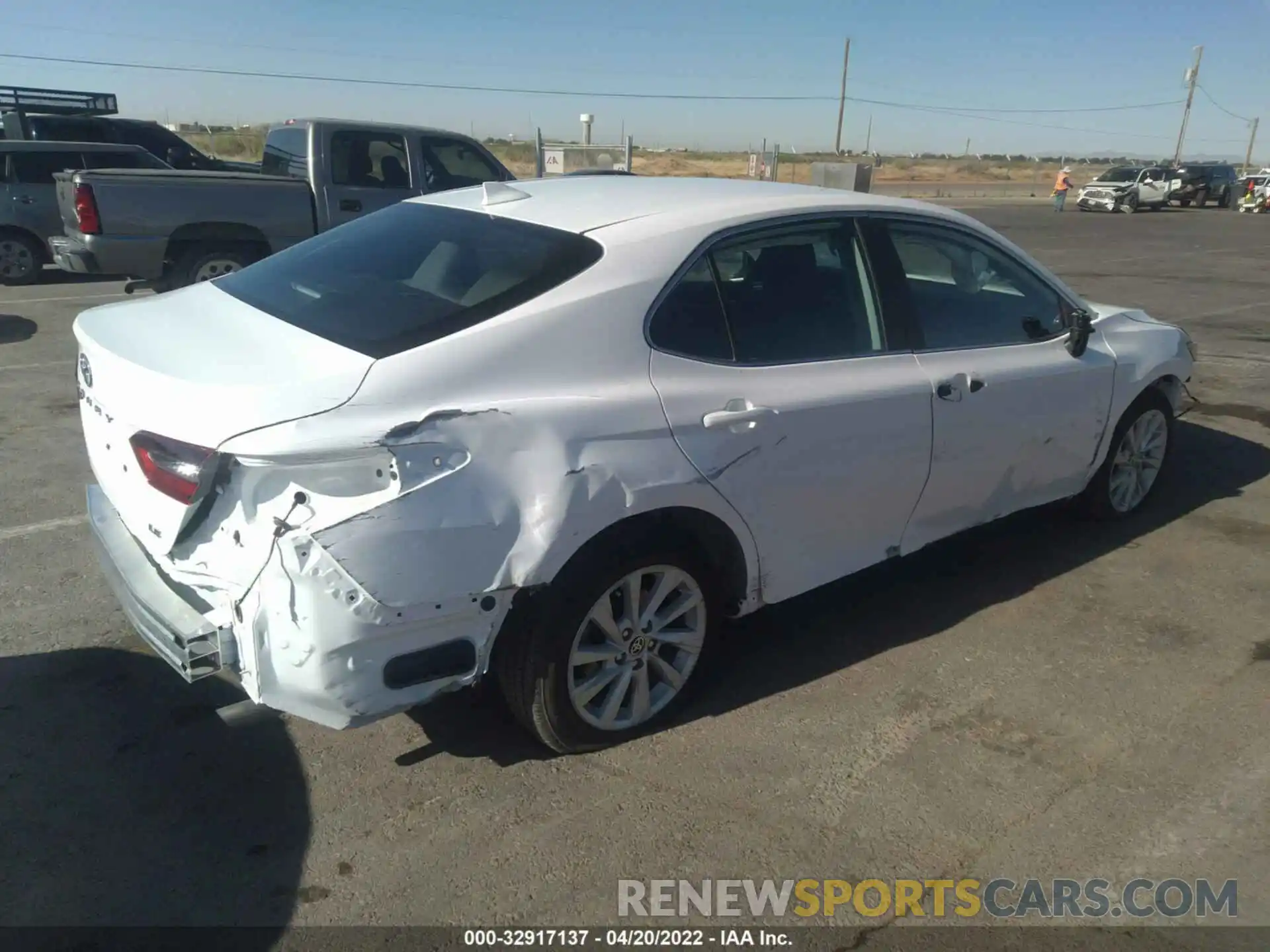 4 Photograph of a damaged car 4T1C11AK1NU629262 TOYOTA CAMRY 2022