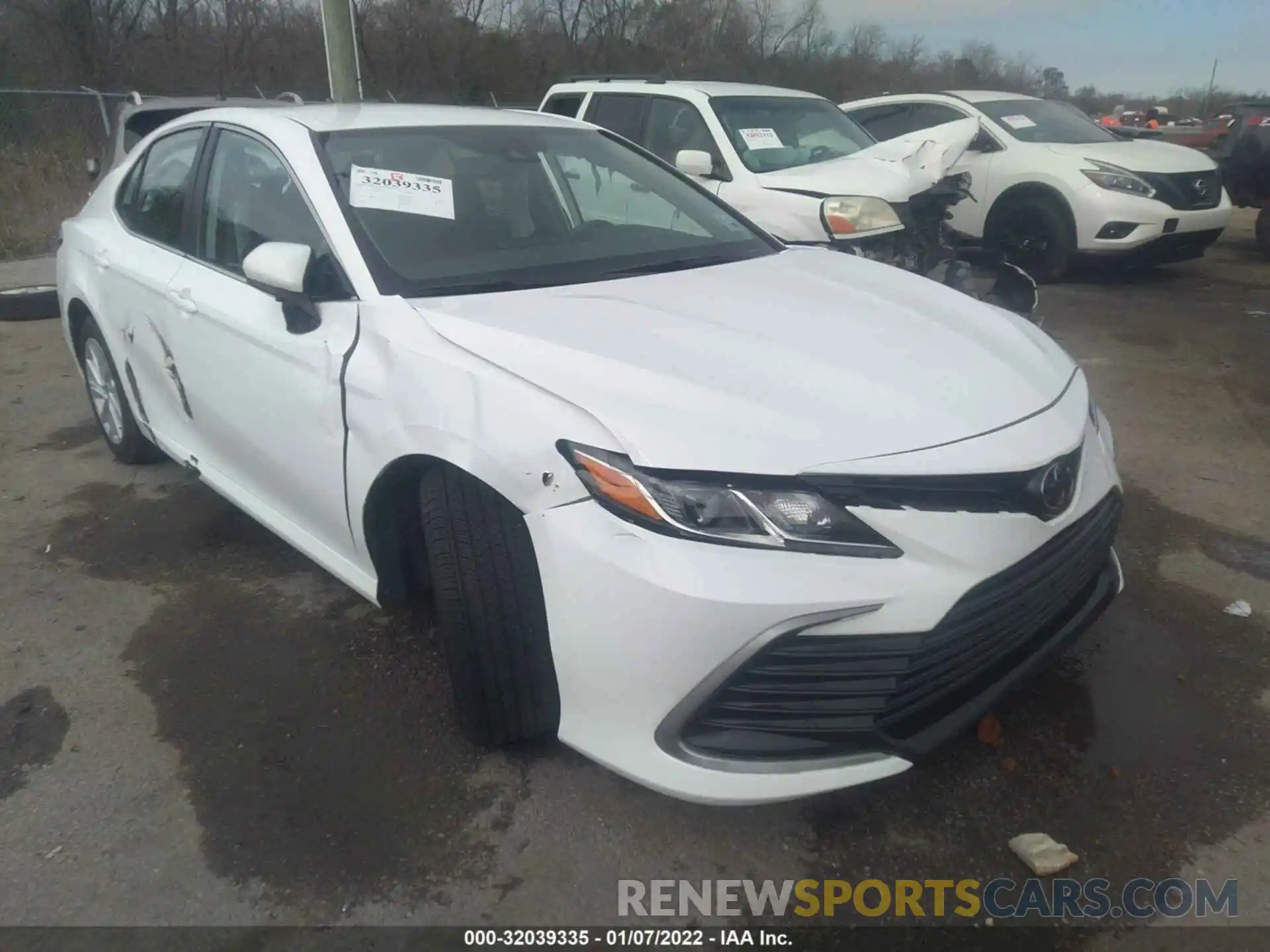 1 Photograph of a damaged car 4T1C11AK1NU635918 TOYOTA CAMRY 2022