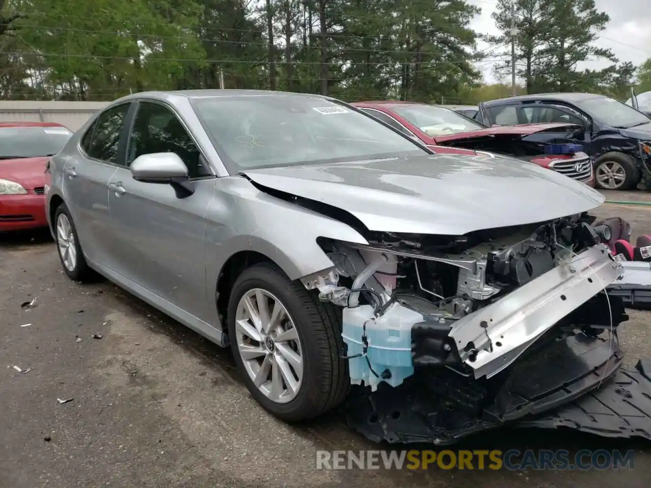 1 Photograph of a damaged car 4T1C11AK1NU643761 TOYOTA CAMRY 2022