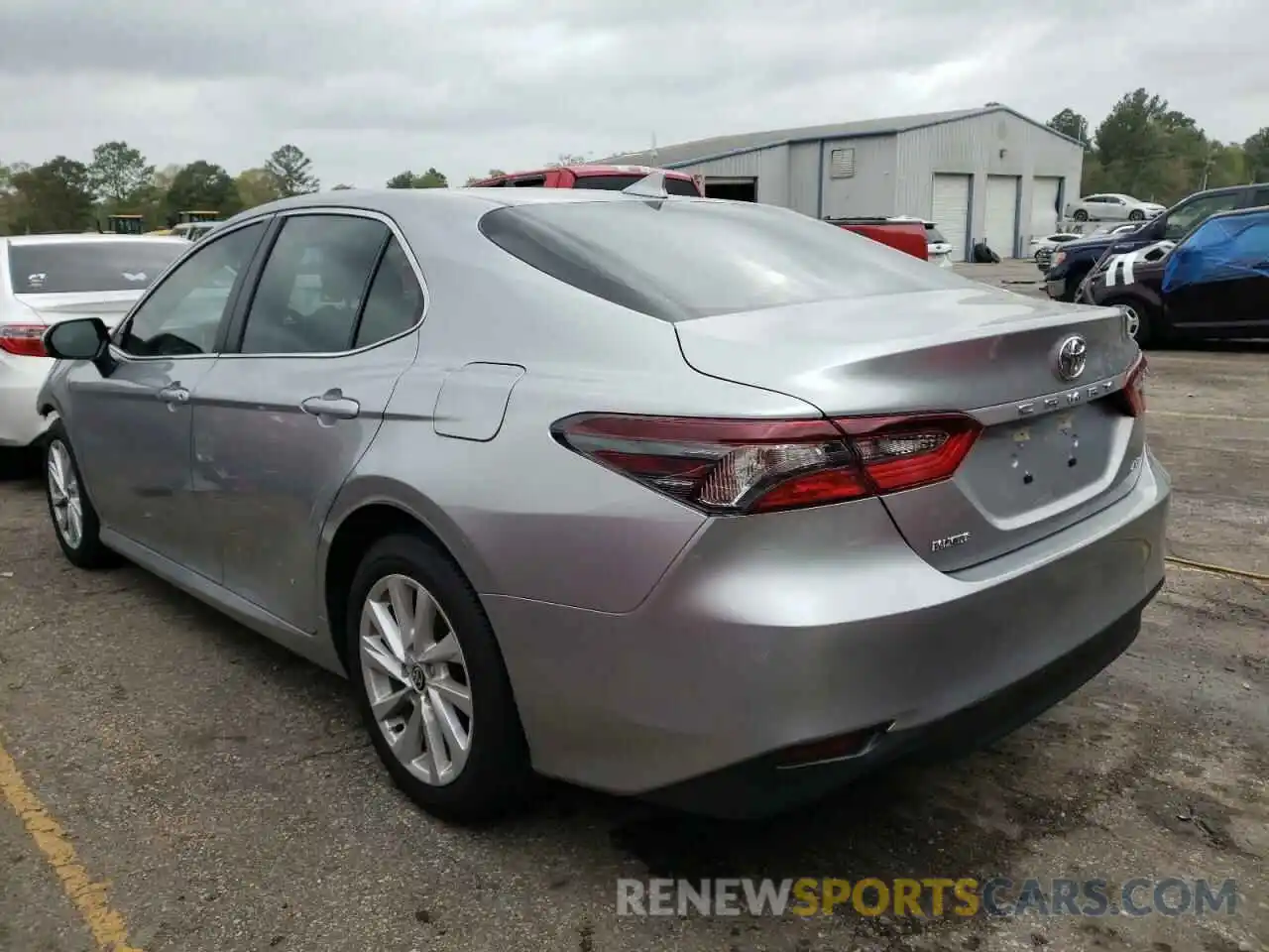 3 Photograph of a damaged car 4T1C11AK1NU643761 TOYOTA CAMRY 2022