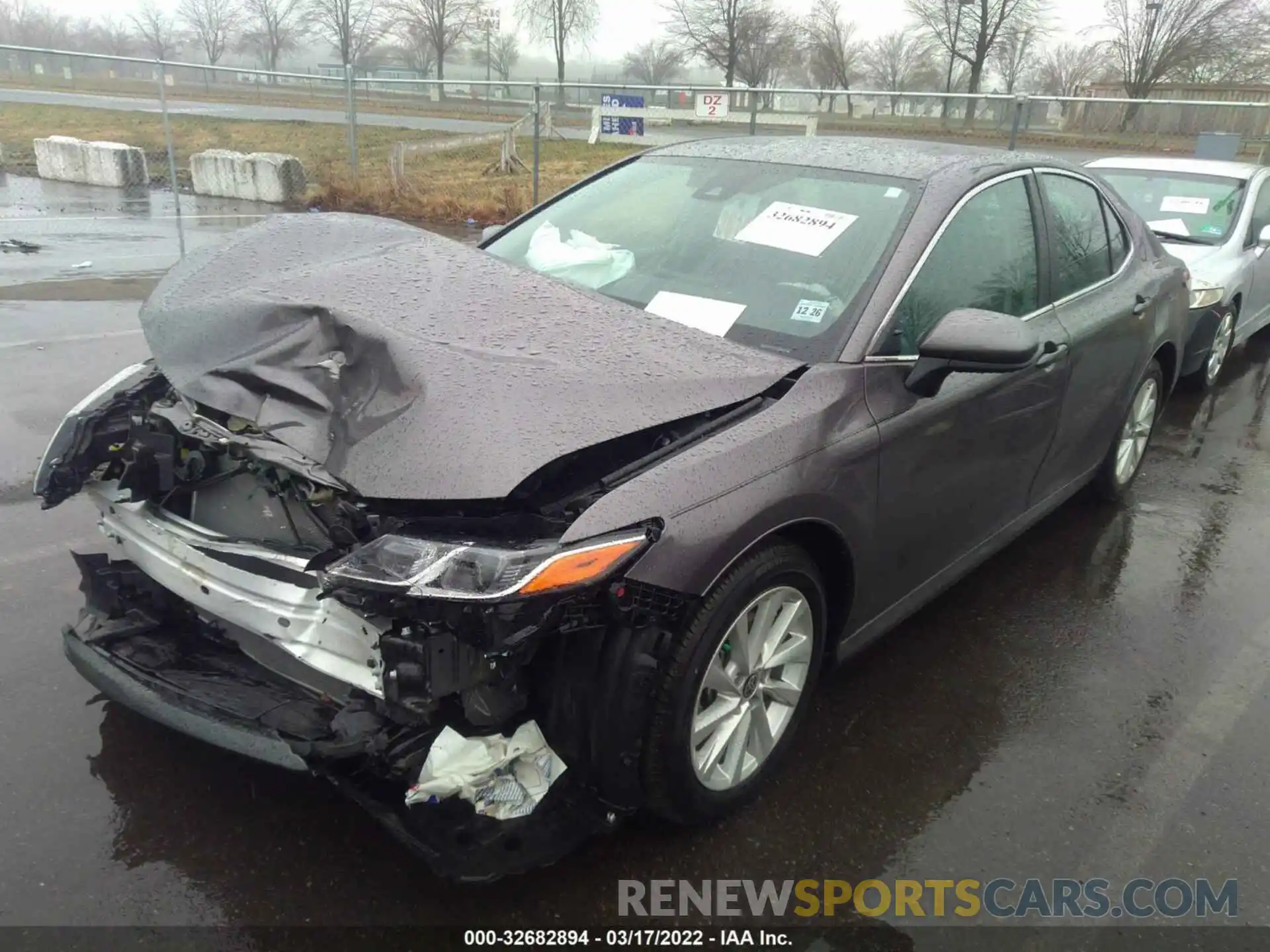 2 Photograph of a damaged car 4T1C11AK1NU646420 TOYOTA CAMRY 2022