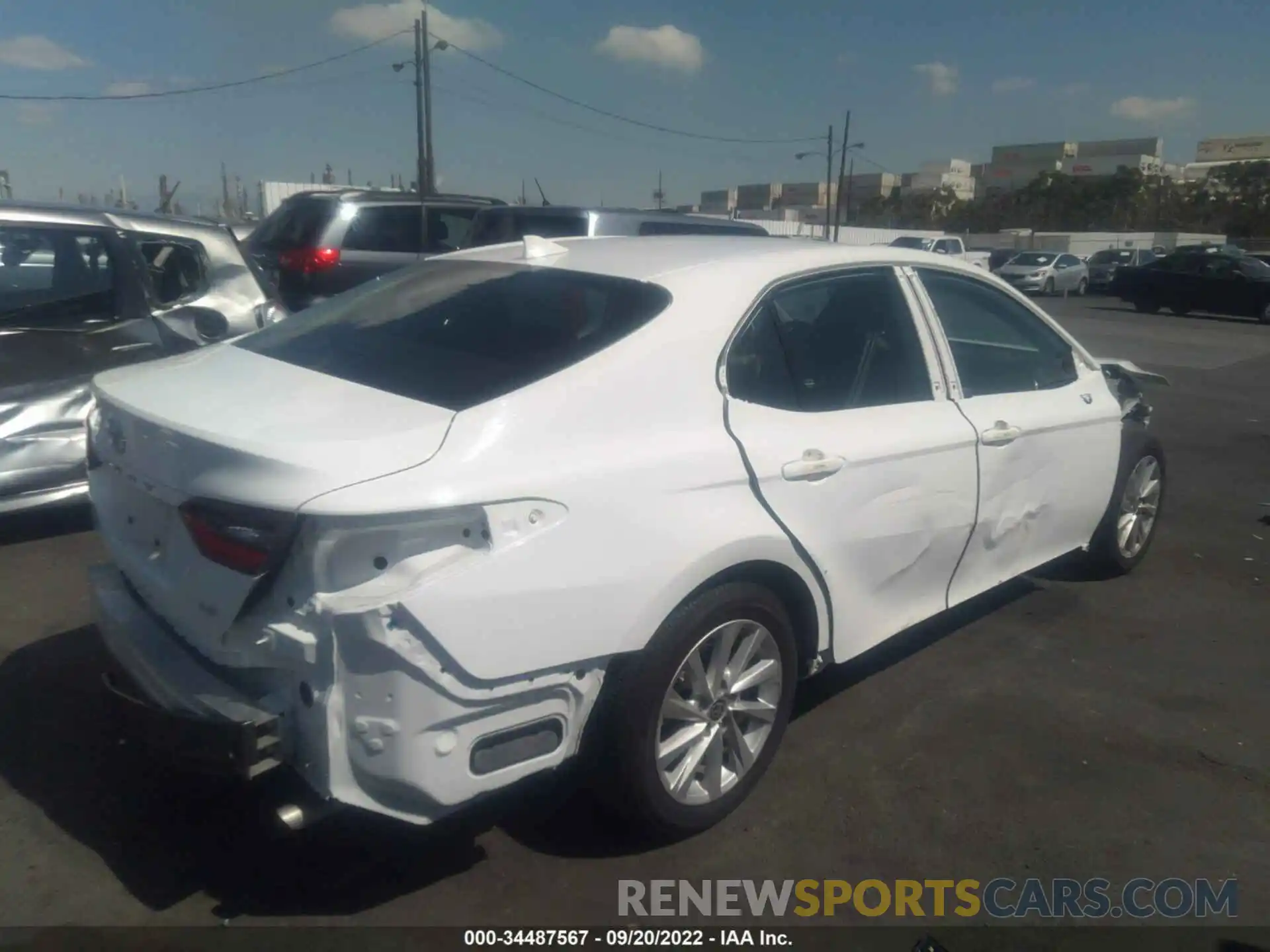 4 Photograph of a damaged car 4T1C11AK1NU655537 TOYOTA CAMRY 2022