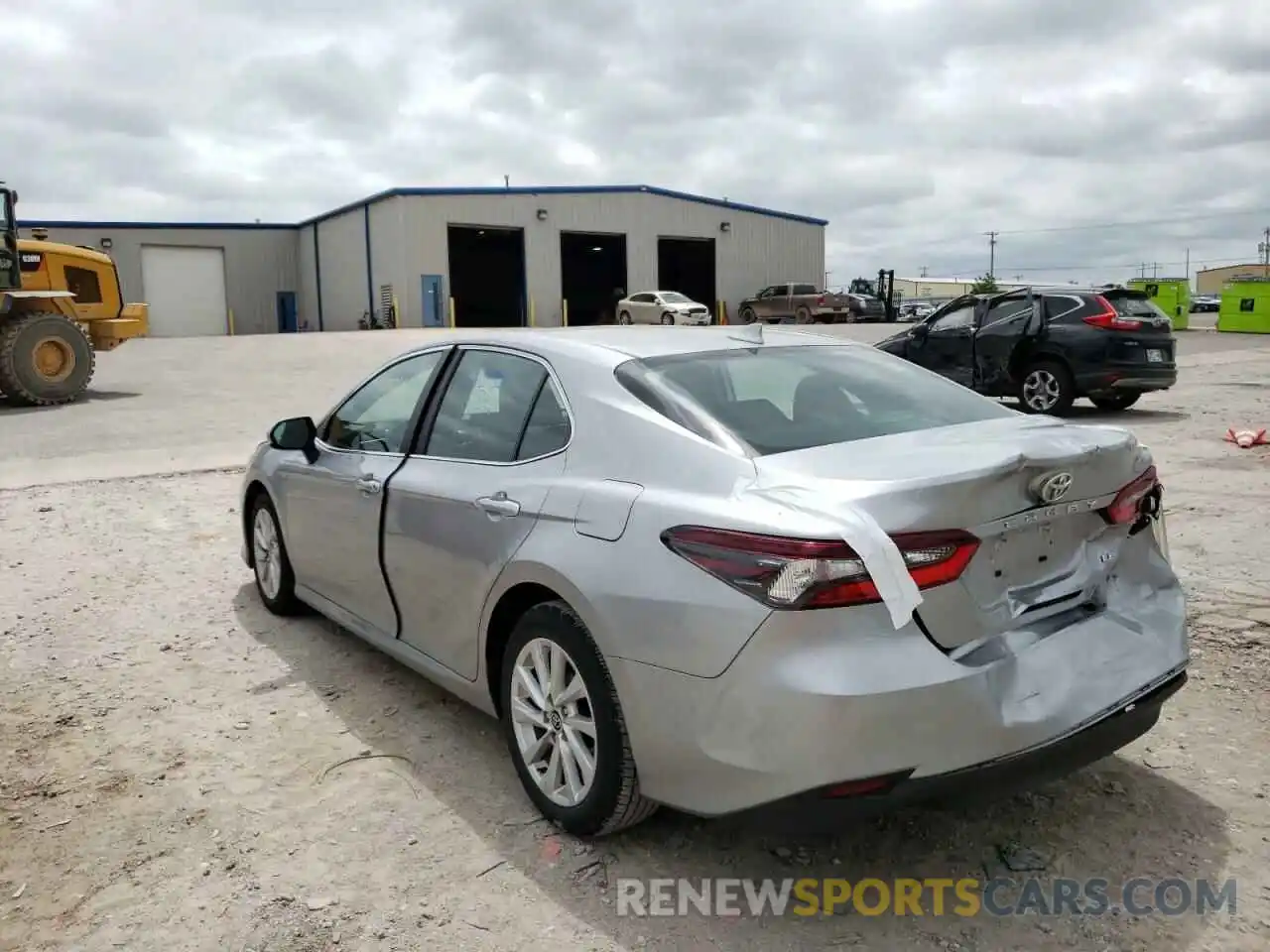 3 Photograph of a damaged car 4T1C11AK1NU664108 TOYOTA CAMRY 2022