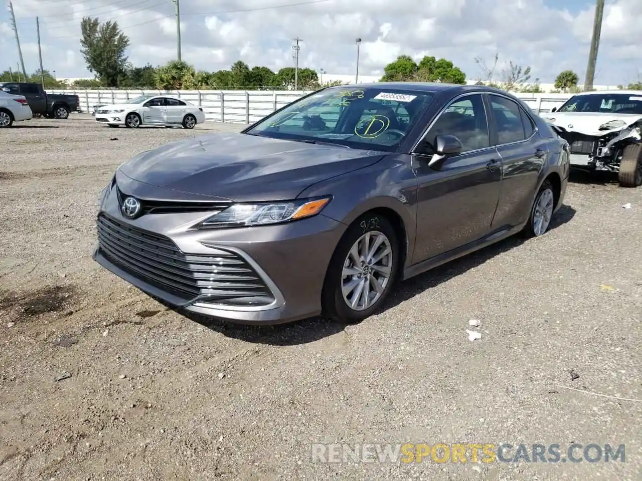 2 Photograph of a damaged car 4T1C11AK2NU004725 TOYOTA CAMRY 2022