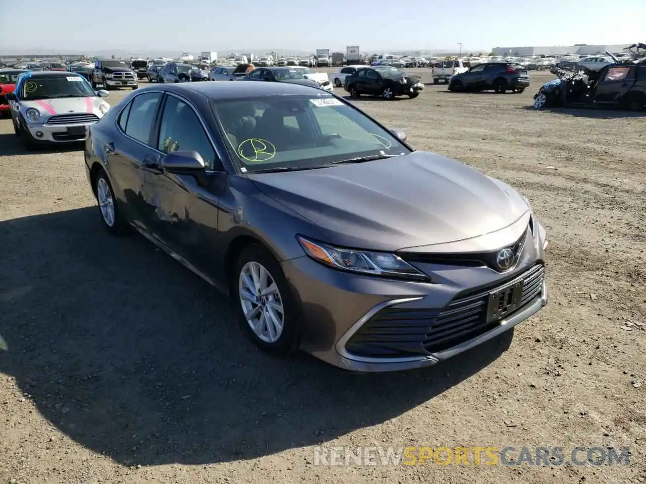 1 Photograph of a damaged car 4T1C11AK2NU010590 TOYOTA CAMRY 2022