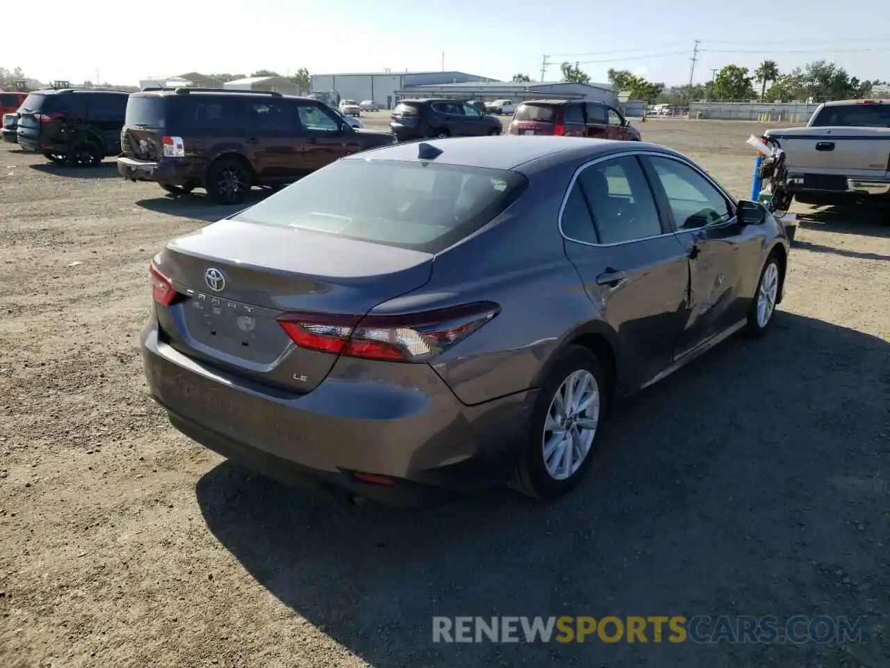 4 Photograph of a damaged car 4T1C11AK2NU010590 TOYOTA CAMRY 2022