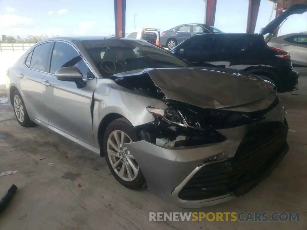 1 Photograph of a damaged car 4T1C11AK2NU618268 TOYOTA CAMRY 2022