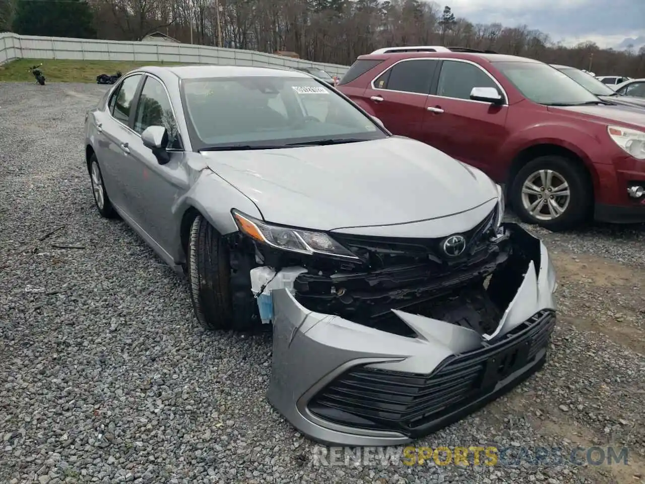 1 Photograph of a damaged car 4T1C11AK2NU633711 TOYOTA CAMRY 2022