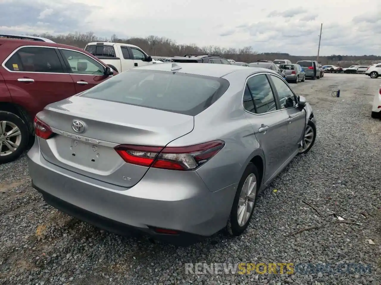 4 Photograph of a damaged car 4T1C11AK2NU633711 TOYOTA CAMRY 2022