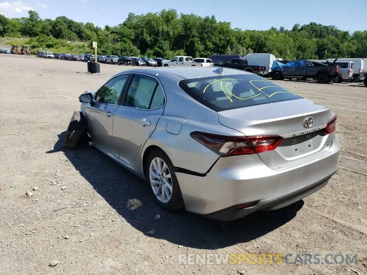 3 Photograph of a damaged car 4T1C11AK2NU637919 TOYOTA CAMRY 2022