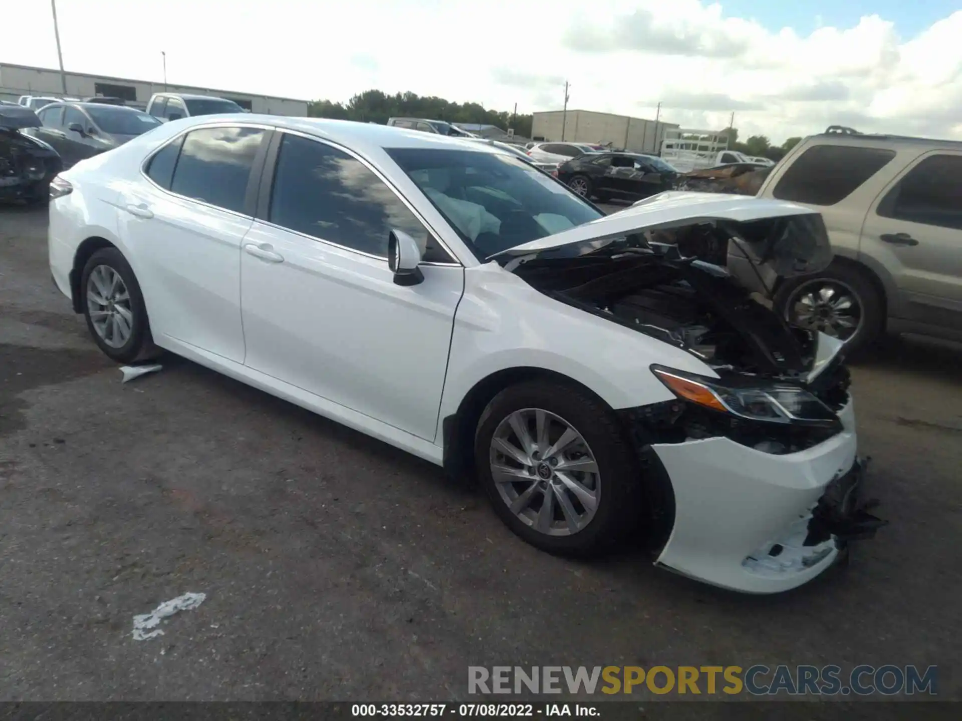 1 Photograph of a damaged car 4T1C11AK2NU642957 TOYOTA CAMRY 2022