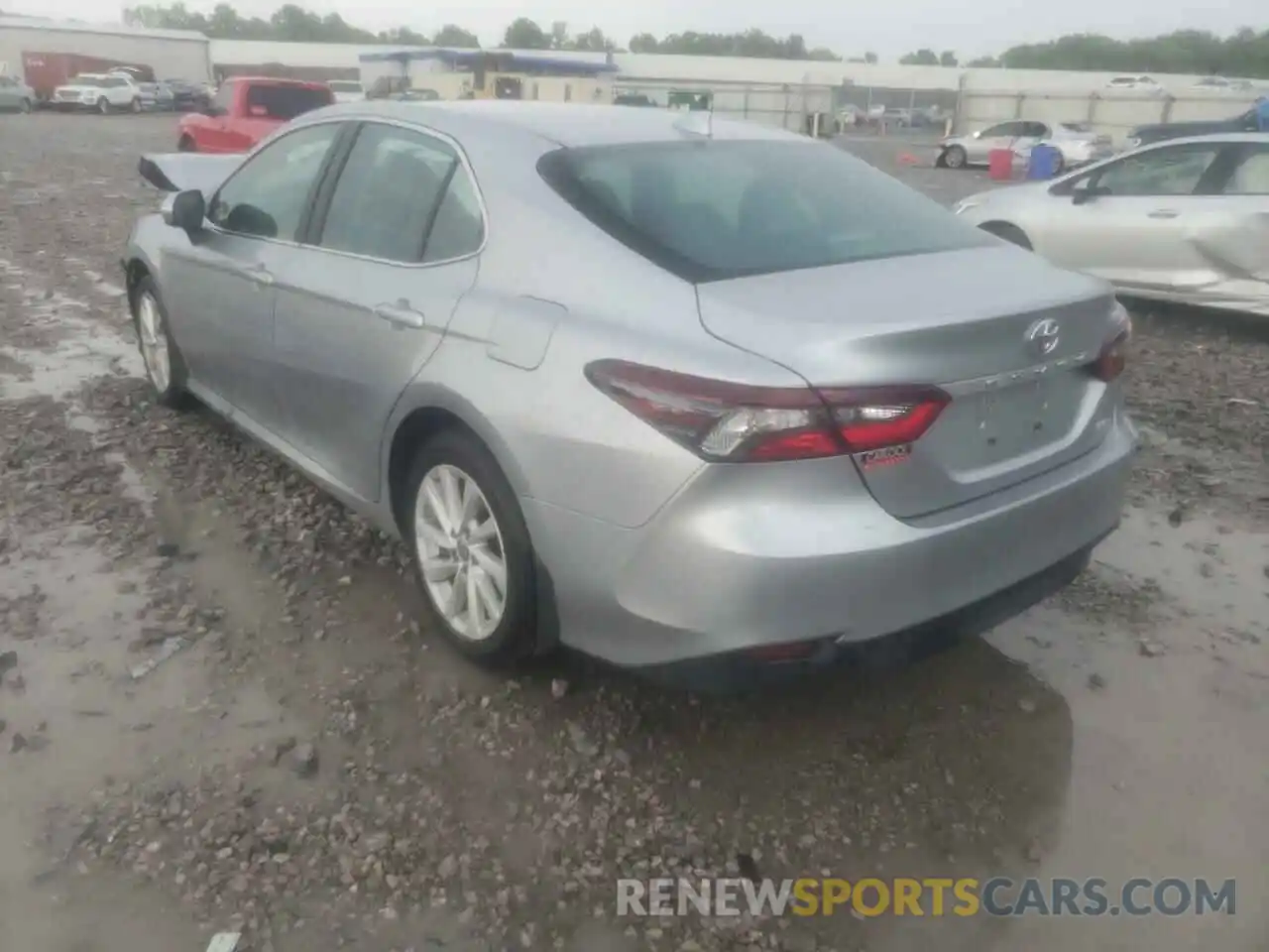 3 Photograph of a damaged car 4T1C11AK2NU650816 TOYOTA CAMRY 2022