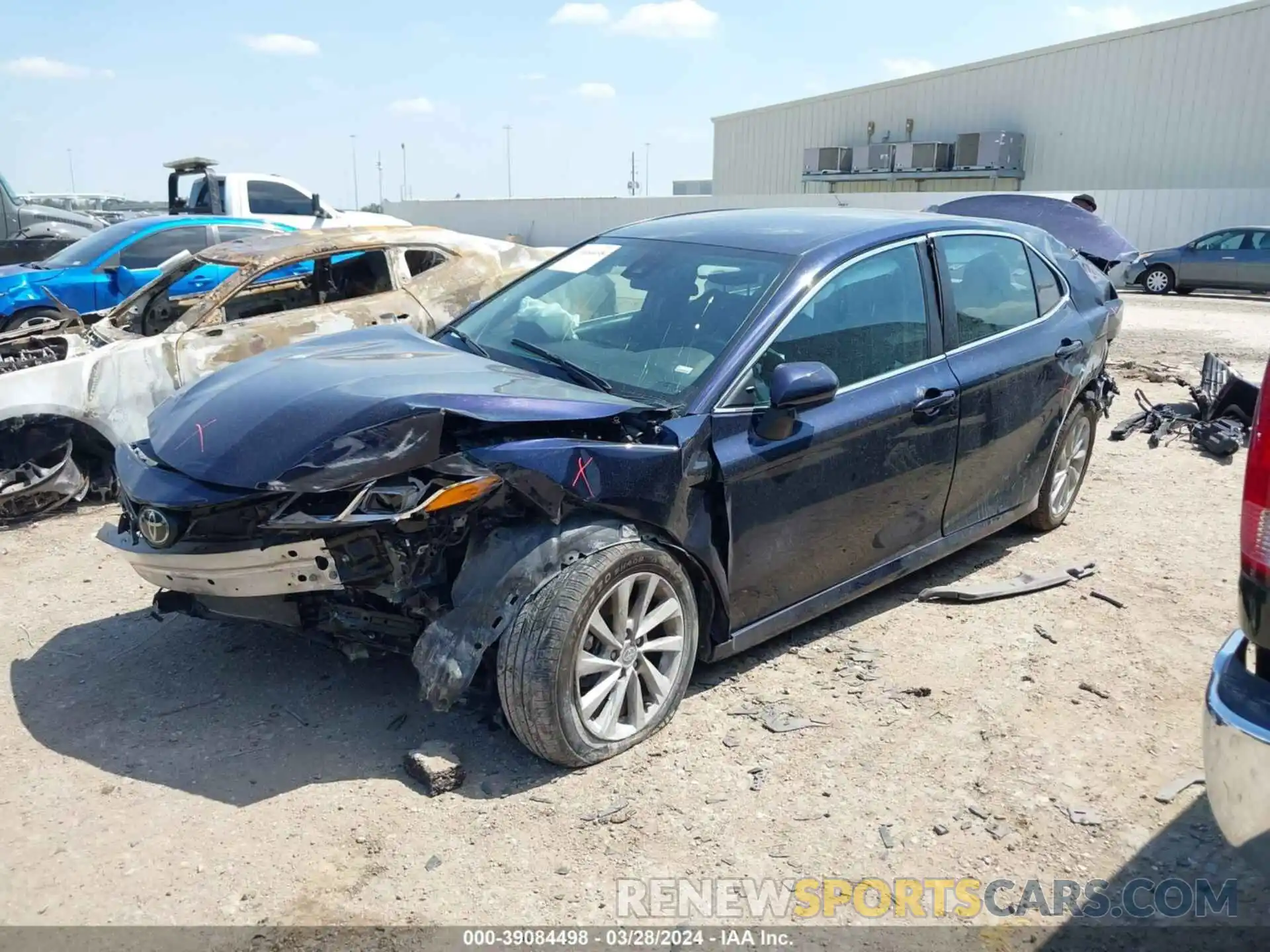 2 Photograph of a damaged car 4T1C11AK2NU658768 TOYOTA CAMRY 2022