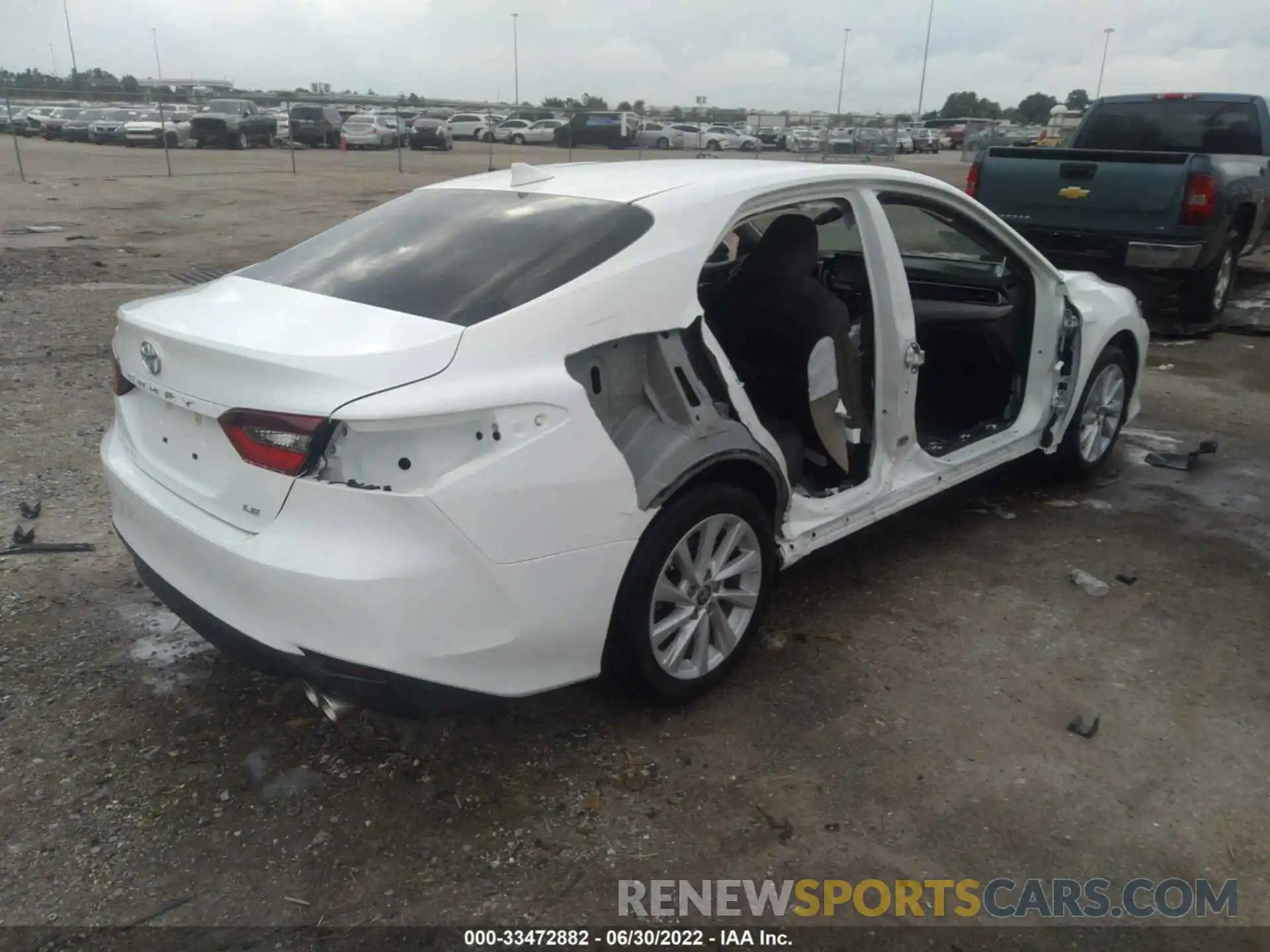 4 Photograph of a damaged car 4T1C11AK3NU001297 TOYOTA CAMRY 2022