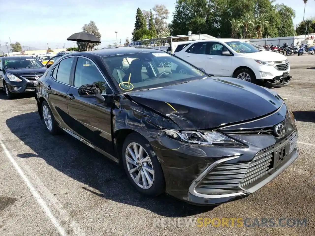 1 Photograph of a damaged car 4T1C11AK3NU012834 TOYOTA CAMRY 2022