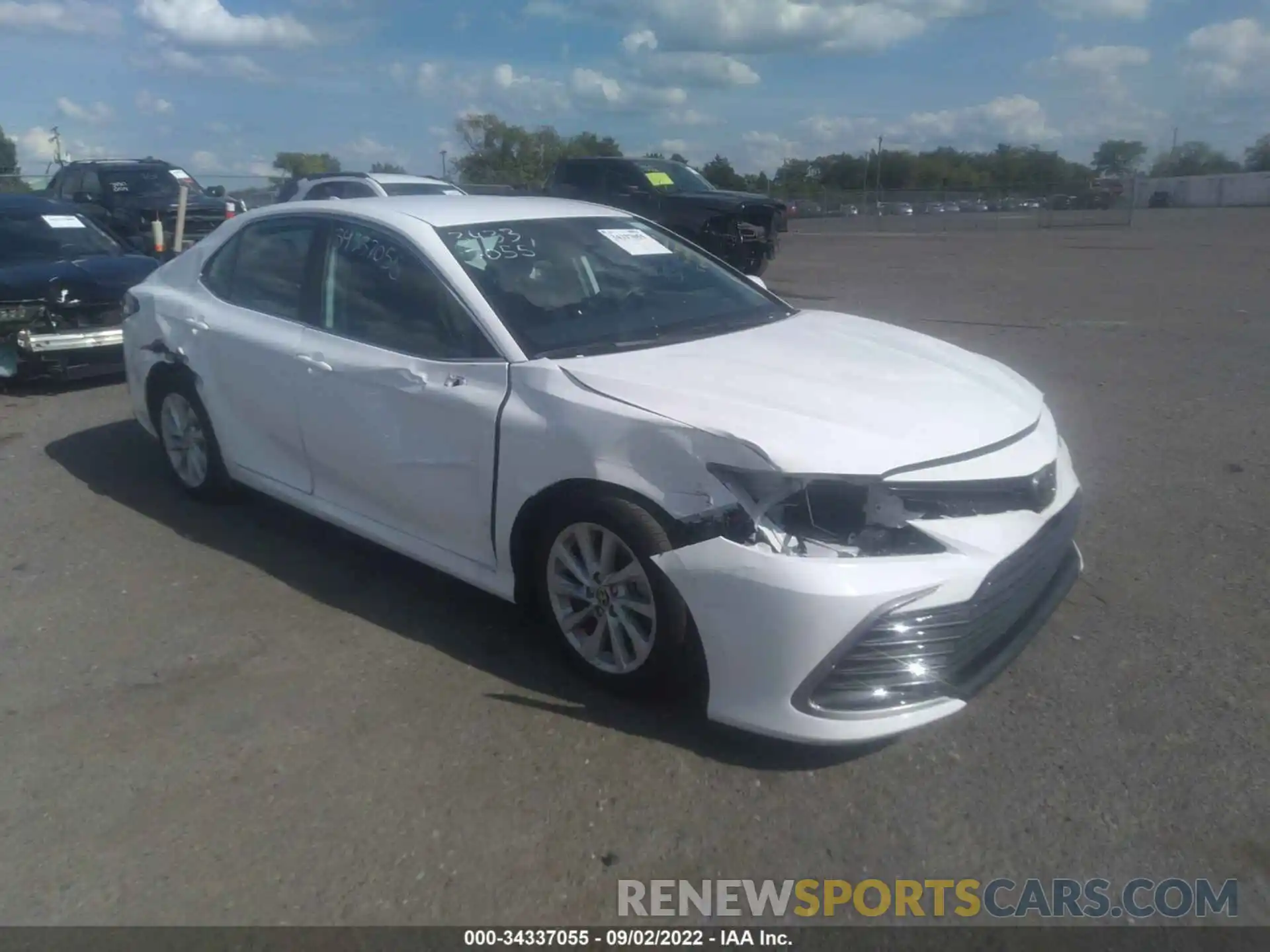 1 Photograph of a damaged car 4T1C11AK3NU621566 TOYOTA CAMRY 2022