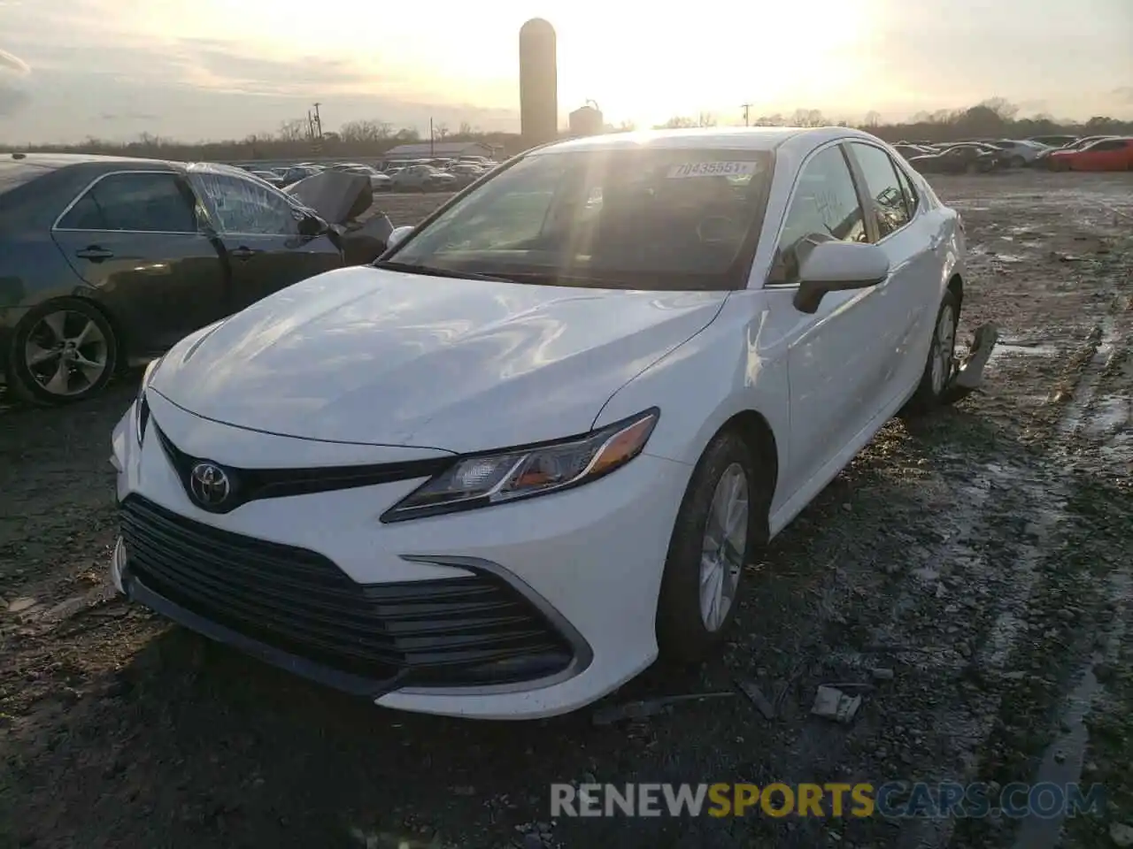 2 Photograph of a damaged car 4T1C11AK3NU623186 TOYOTA CAMRY 2022