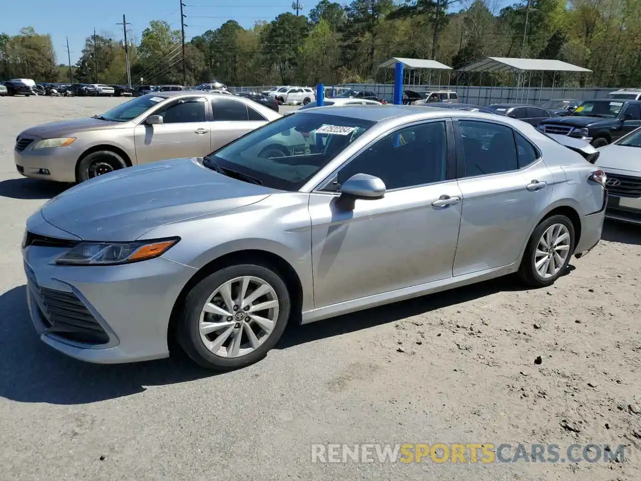 1 Photograph of a damaged car 4T1C11AK3NU624113 TOYOTA CAMRY 2022